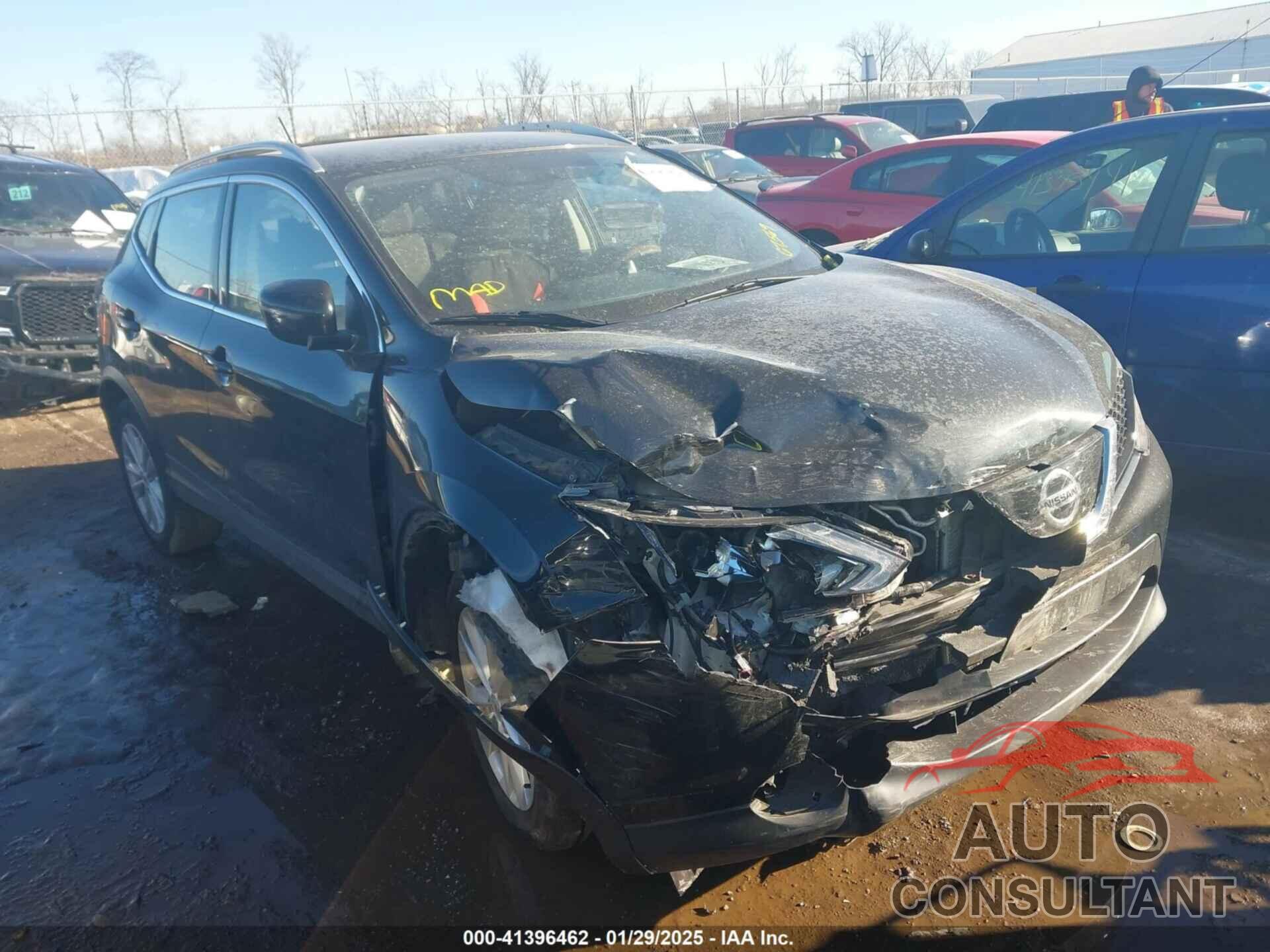 NISSAN ROGUE SPORT 2018 - JN1BJ1CR7JW289031
