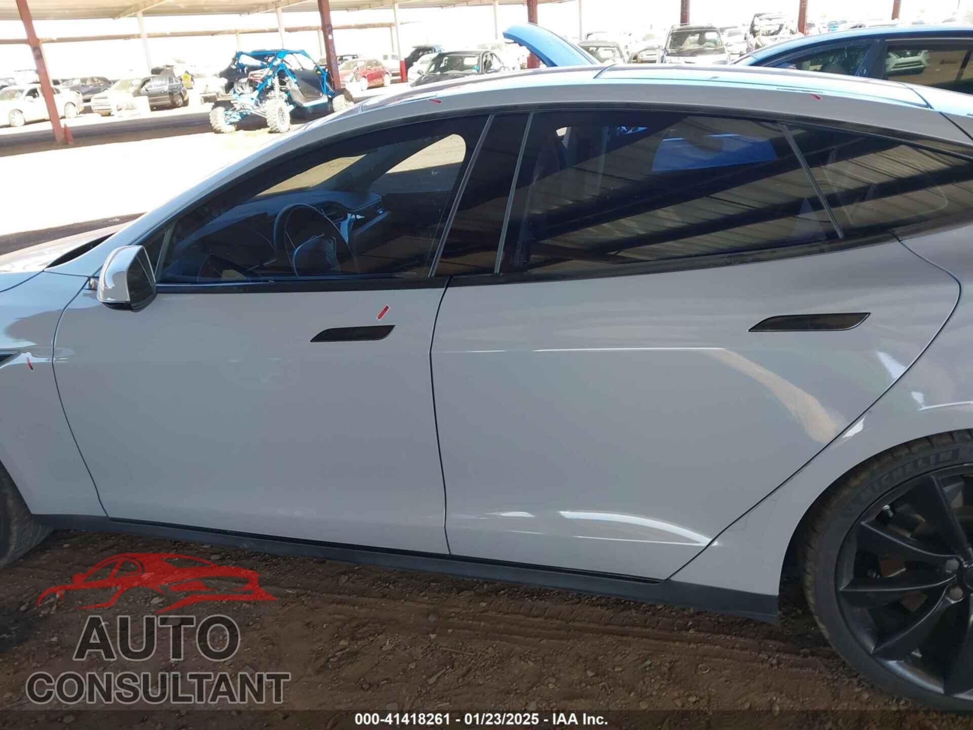 TESLA MODEL S 2014 - 5YJSA1H14EFP40457
