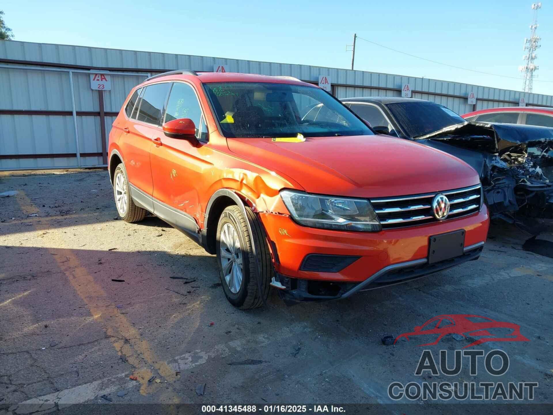 VOLKSWAGEN TIGUAN 2019 - 3VV1B7AX1KM077044