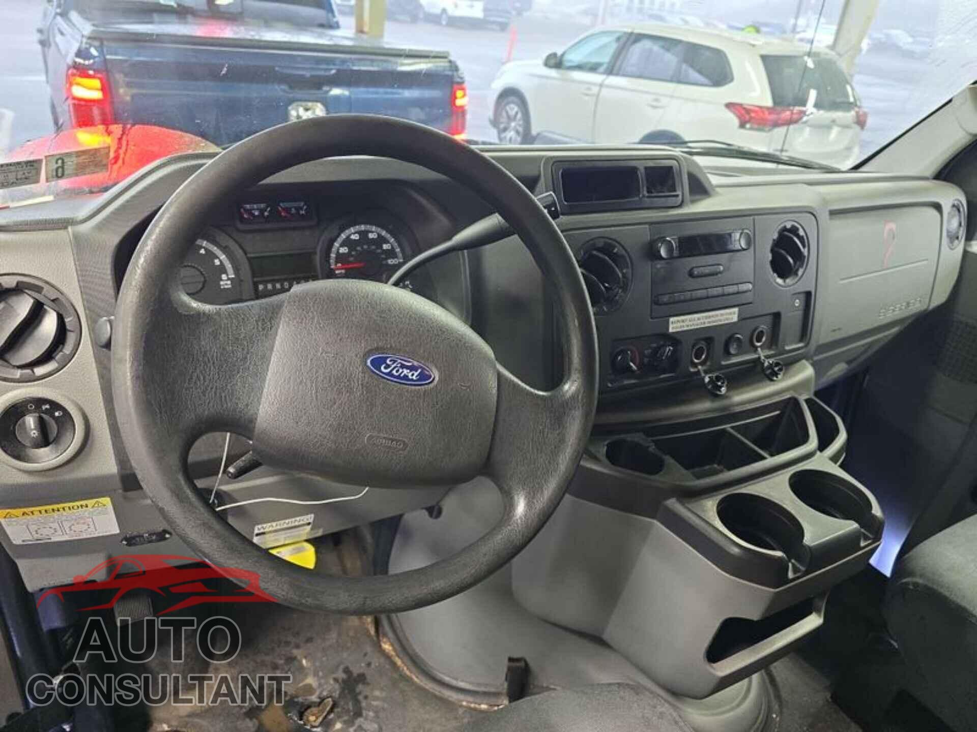 FORD E-450 CUTAWAY 2018 - 1FDXE4FS6JDC18921