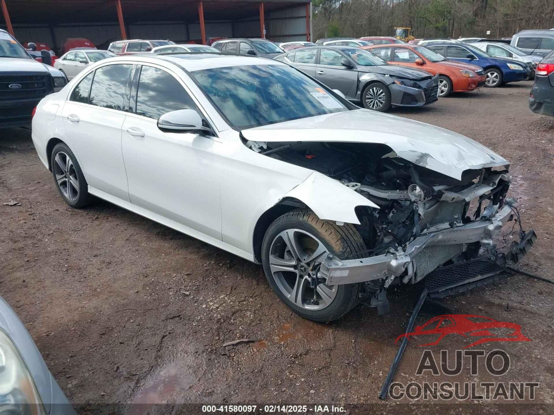 MERCEDES-BENZ E 300 2018 - WDDZF4KB4JA472277