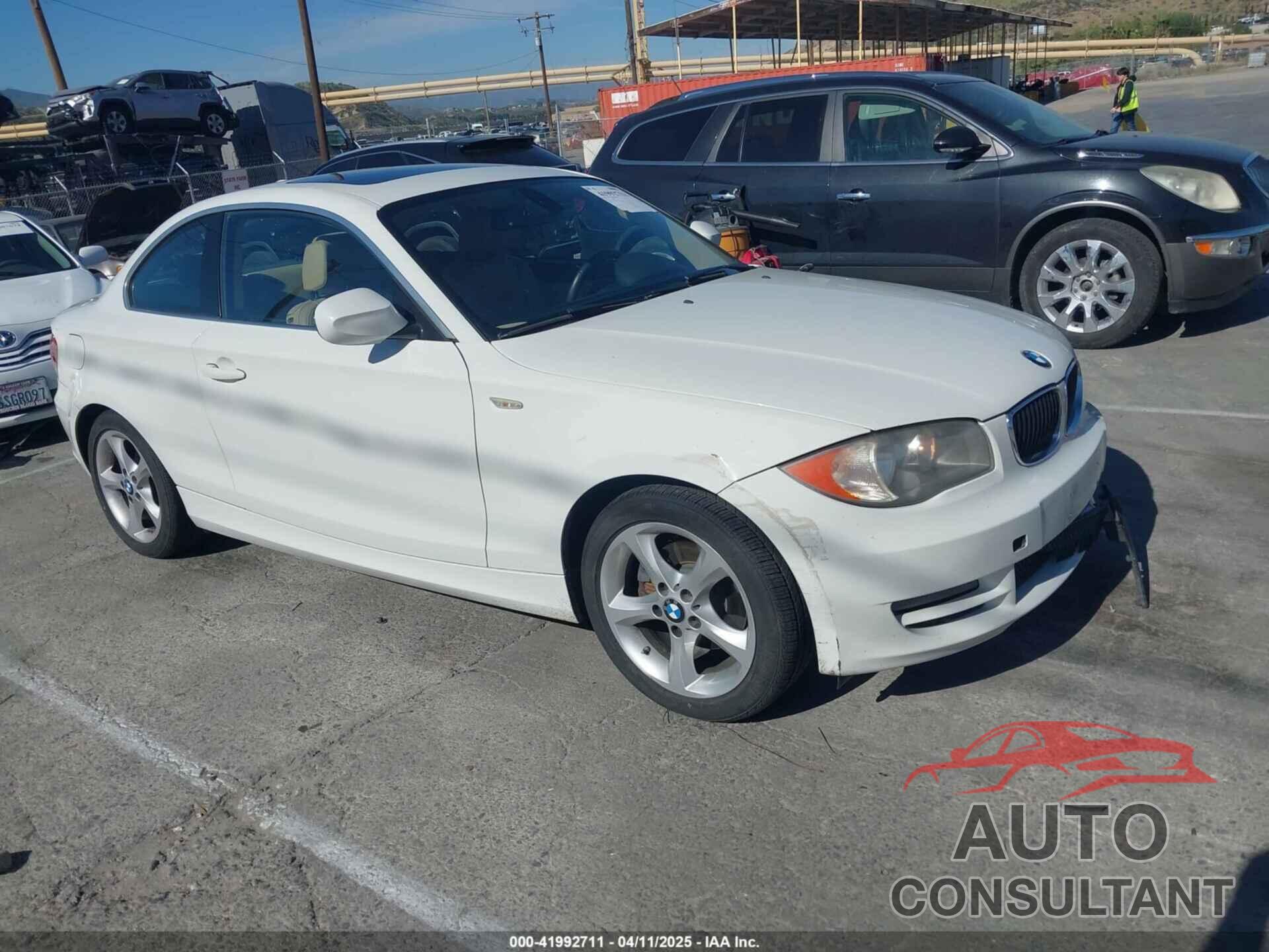 BMW 128I 2011 - WBAUP9C54BVL90743