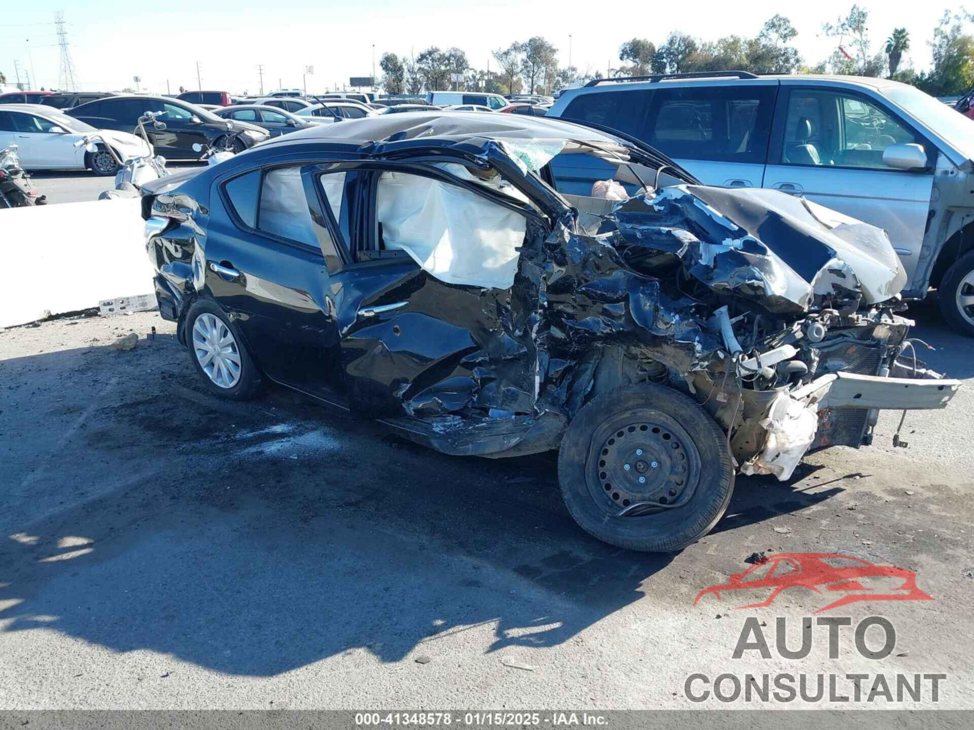NISSAN VERSA 2018 - 3N1CN7AP6JL810534