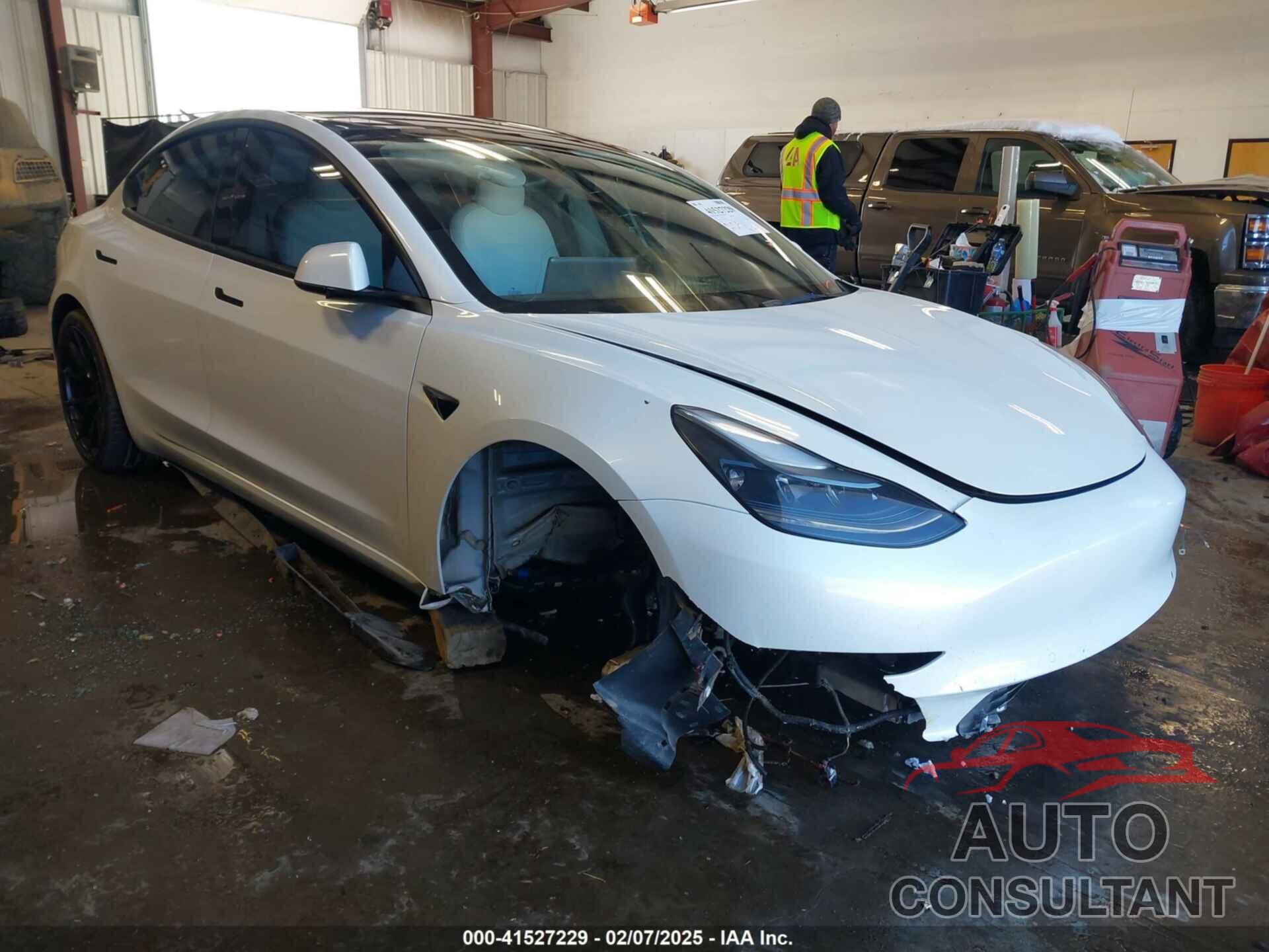 TESLA MODEL 3 2022 - 5YJ3E1EC7NF202933