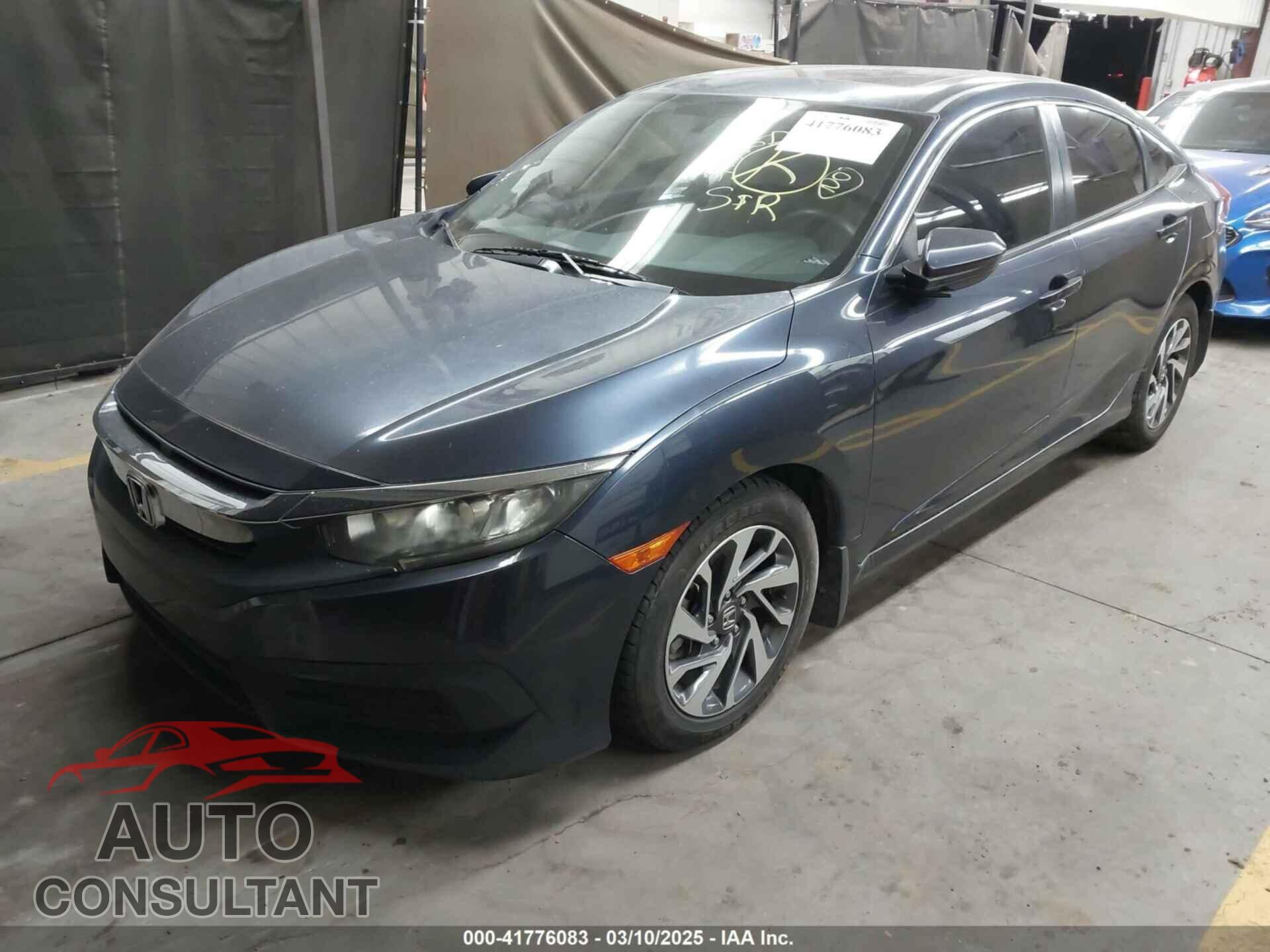 HONDA CIVIC 2018 - 19XFC2F70JE031663