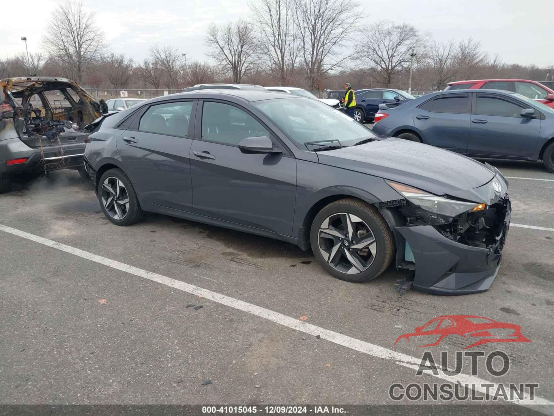 HYUNDAI ELANTRA 2023 - KMHLS4AG7PU574863