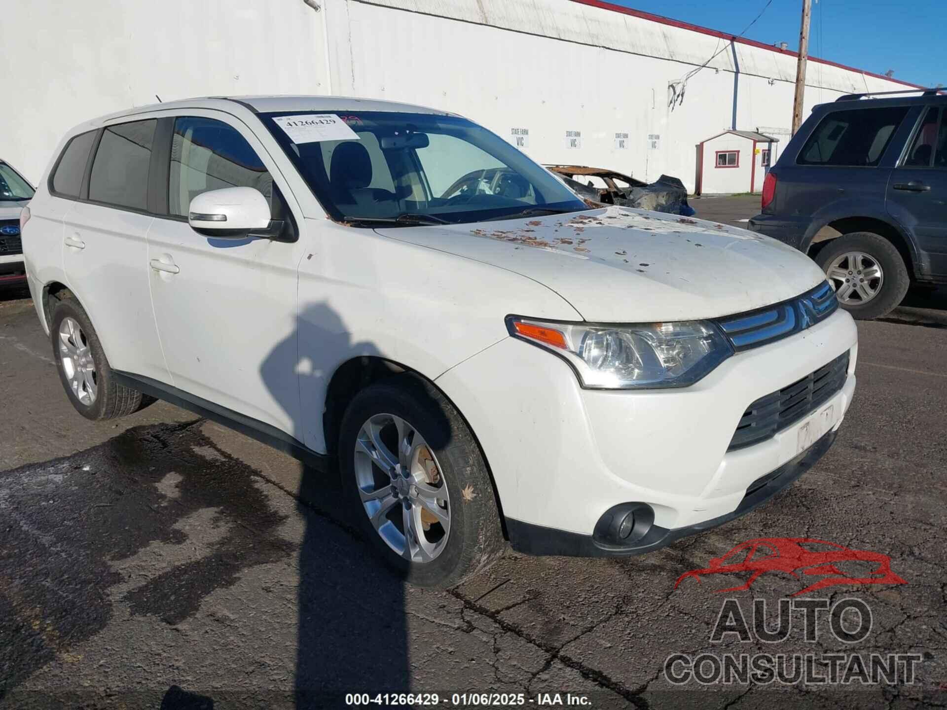 MITSUBISHI OUTLANDER 2014 - JA4AZ3A38EZ015427