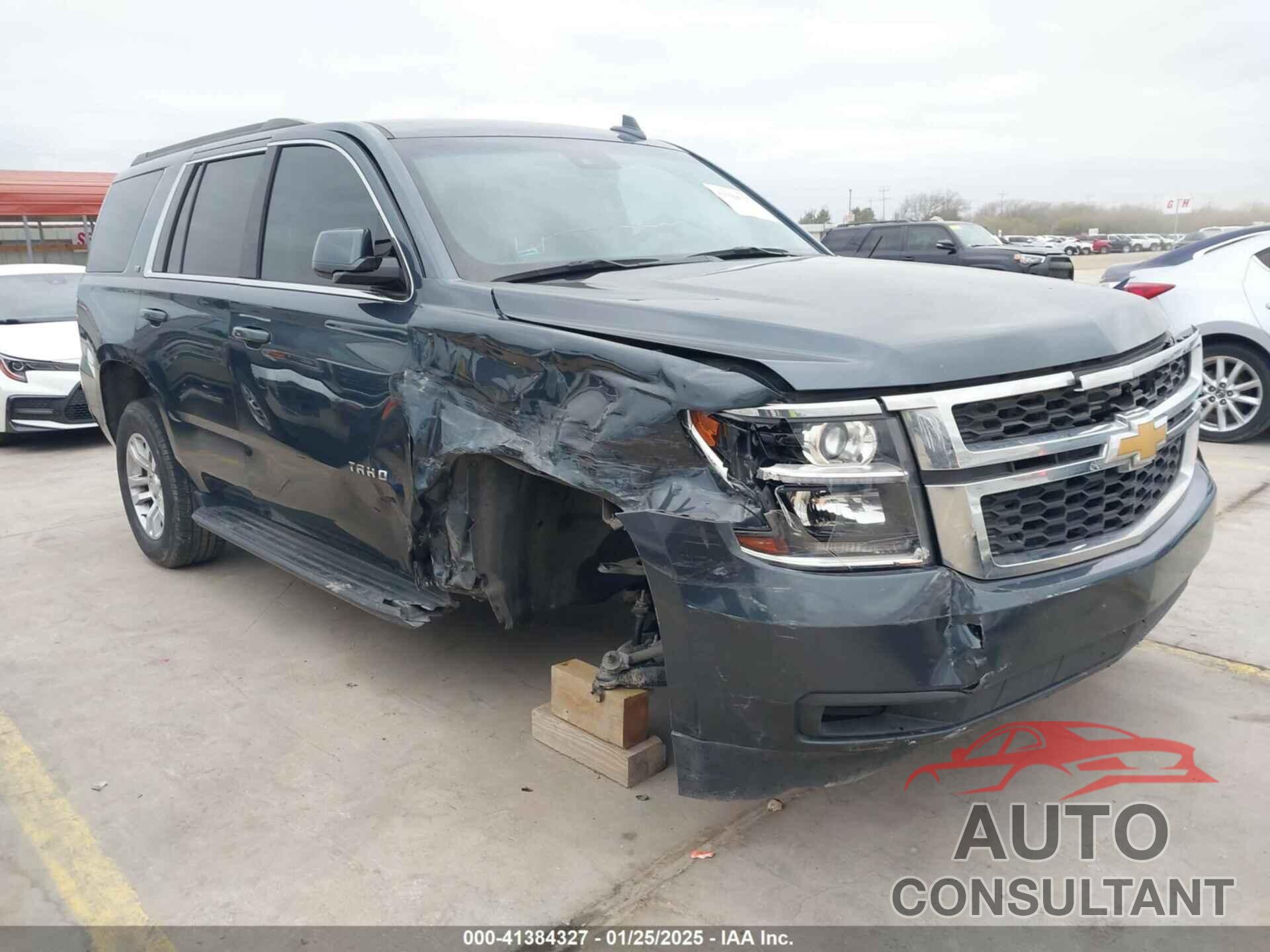 CHEVROLET TAHOE 2019 - 1GNSCBKC8KR366460