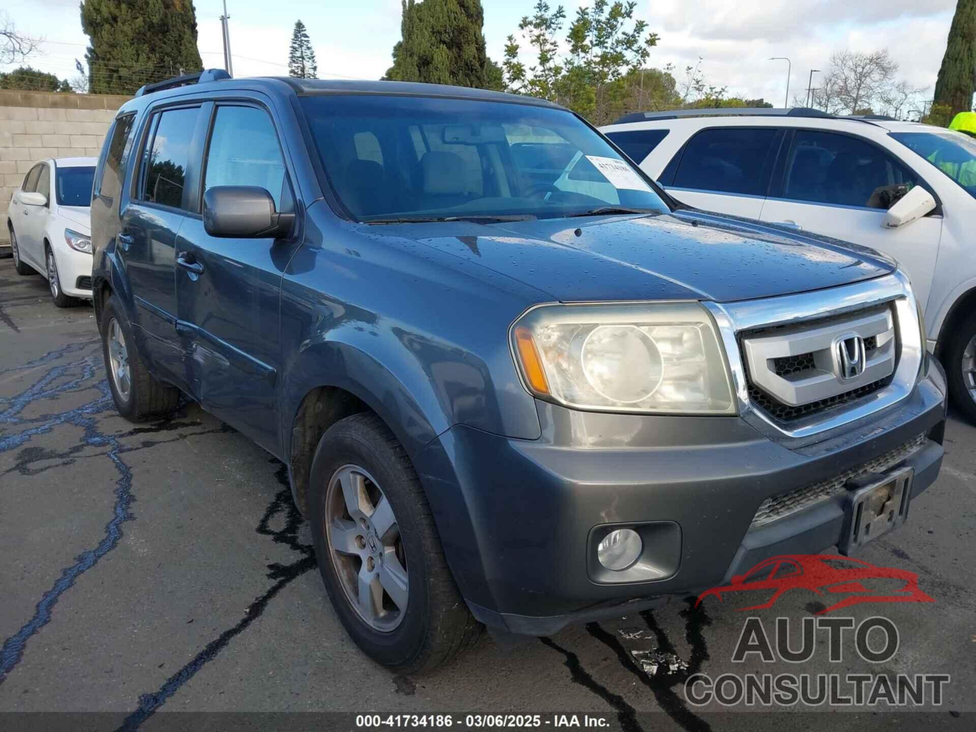 HONDA PILOT 2011 - 5FNYF3H50BB014374