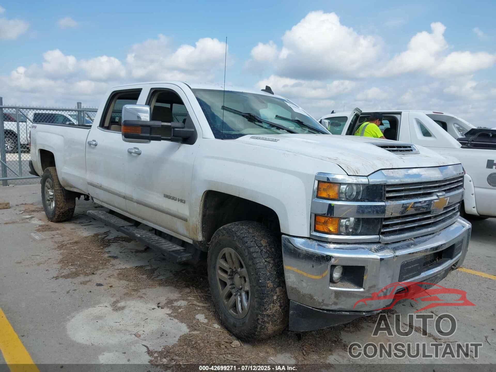 CHEVROLET SILVERADO 3500HD 2017 - 1GC4K0CY4HF129090