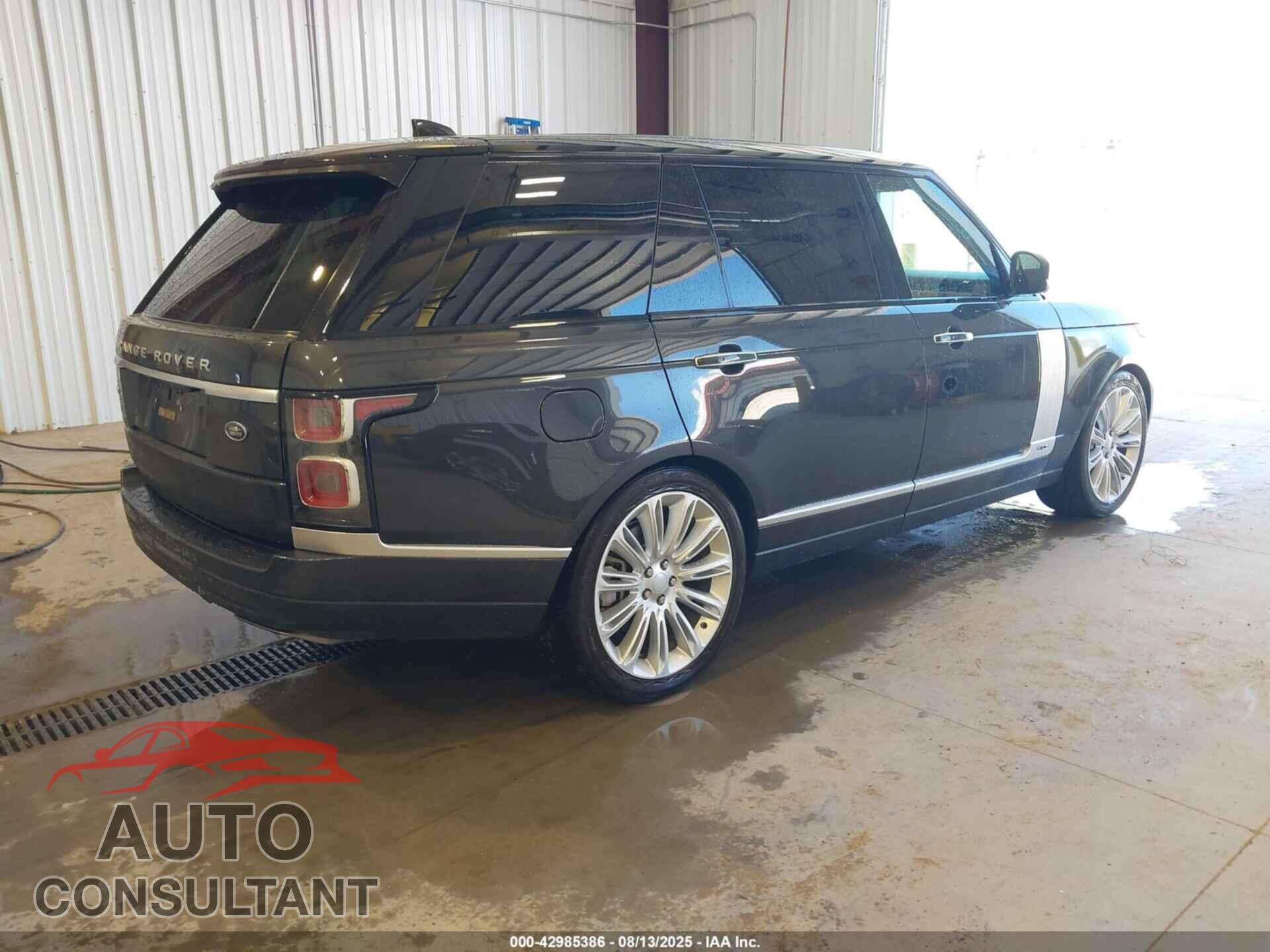 LAND ROVER RANGE ROVER 2018 - SALGV5RE4JA390570
