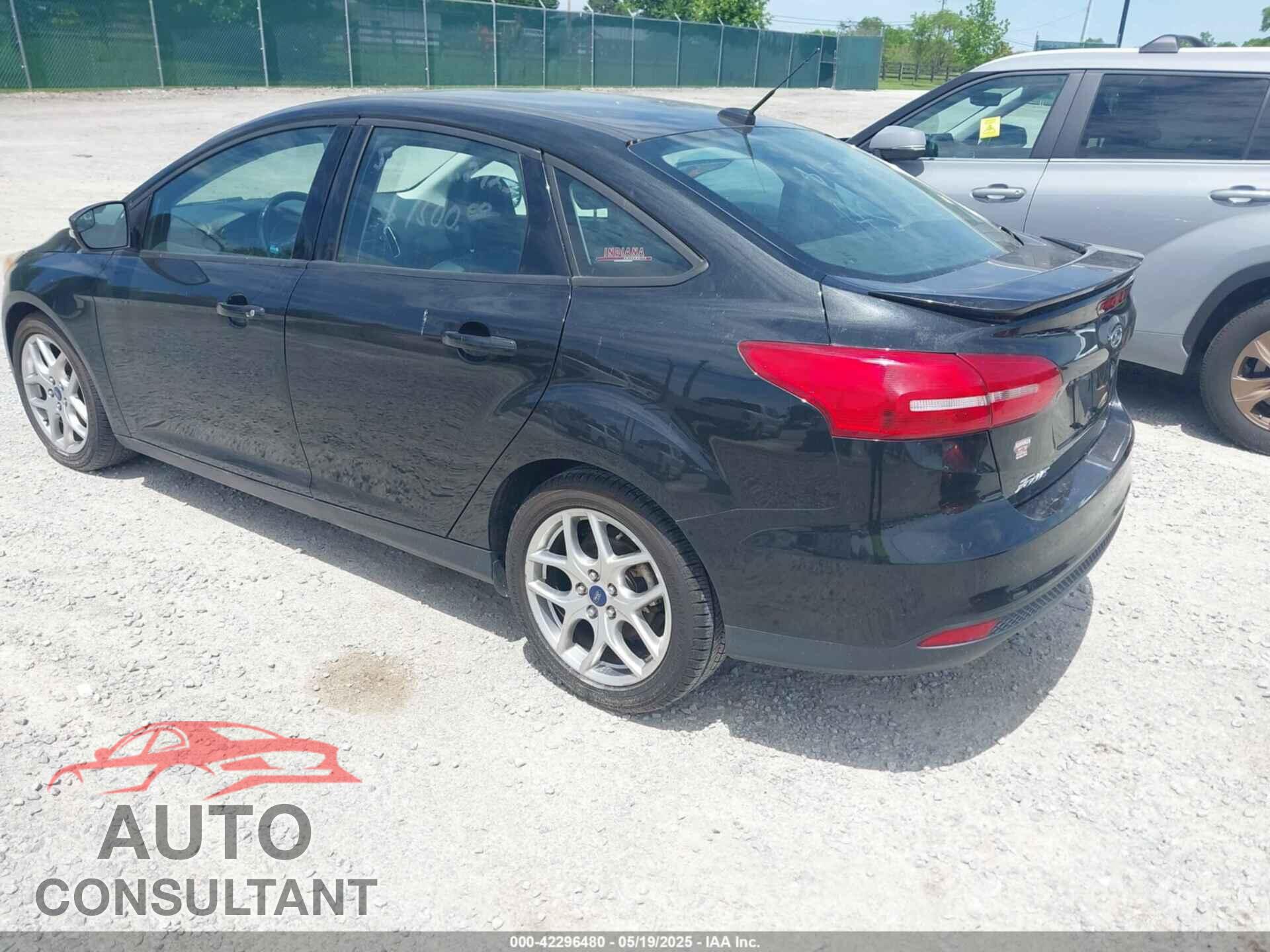 FORD FOCUS 2015 - 1FADP3F2XFL284094
