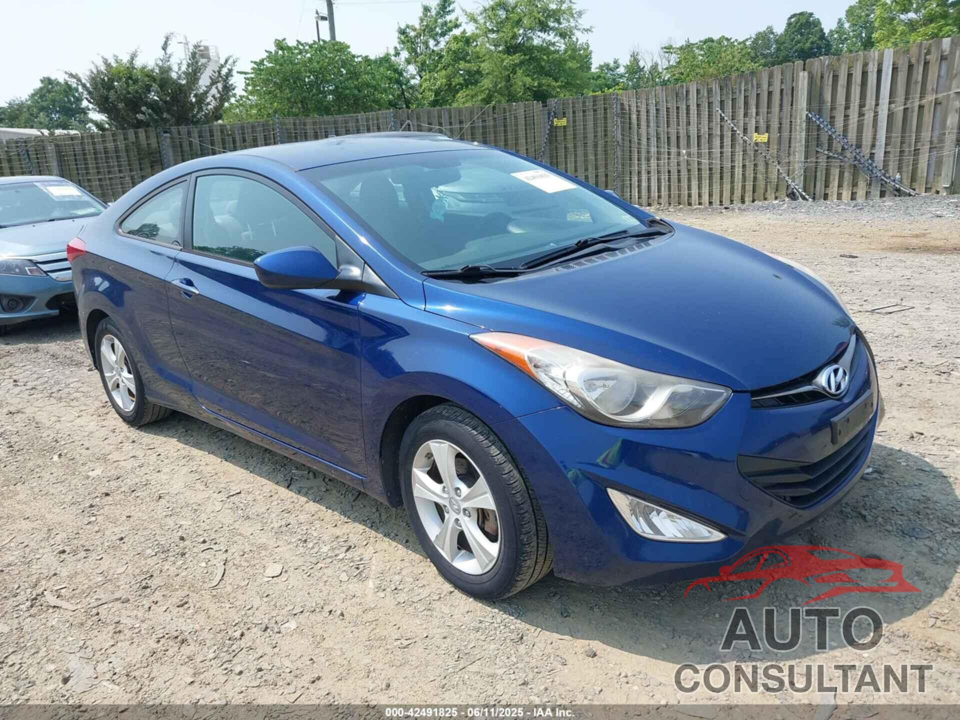 HYUNDAI ELANTRA 2013 - KMHDH6AE9DU001424
