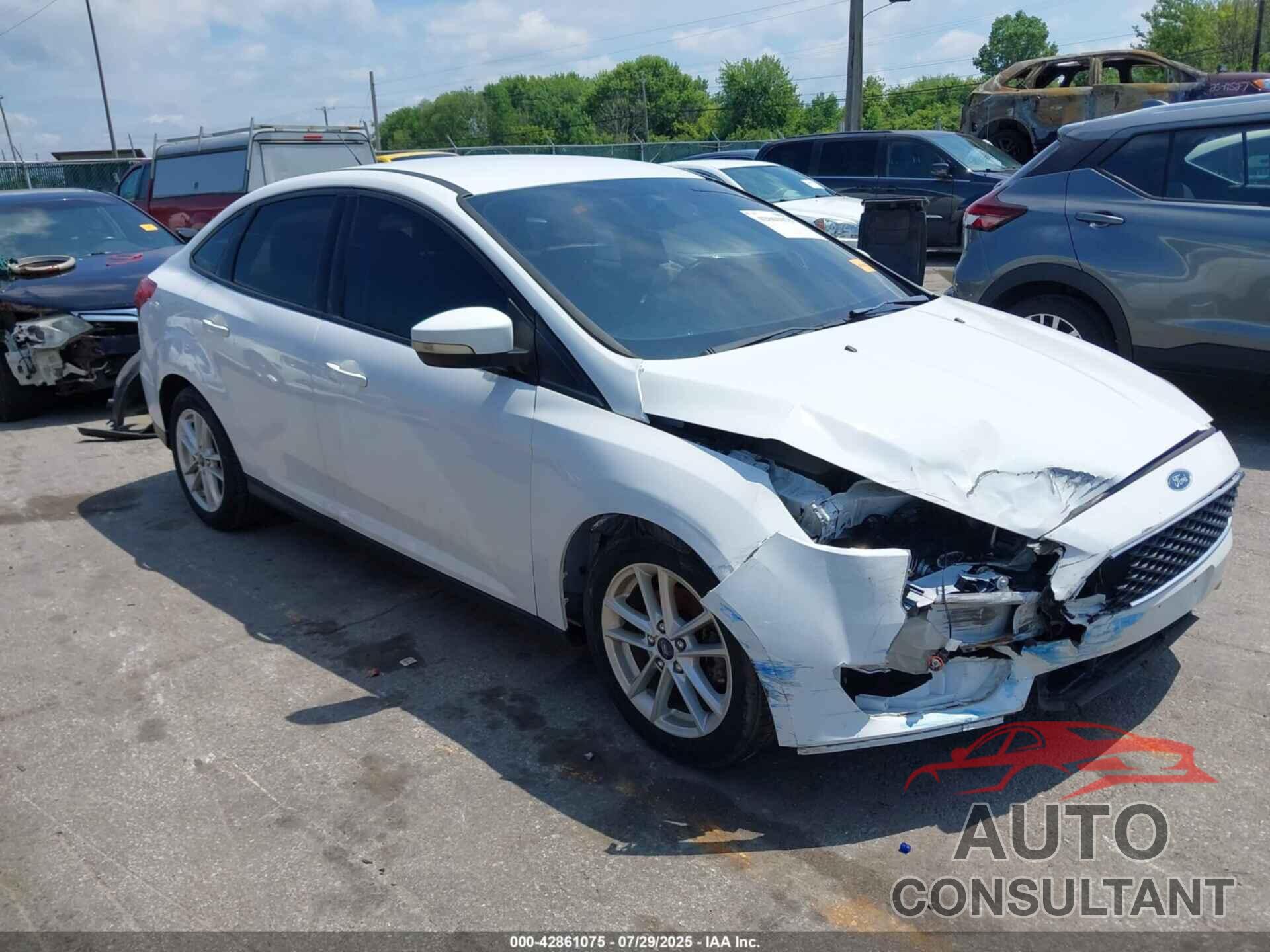 FORD FOCUS 2017 - 1FADP3F23HL218702