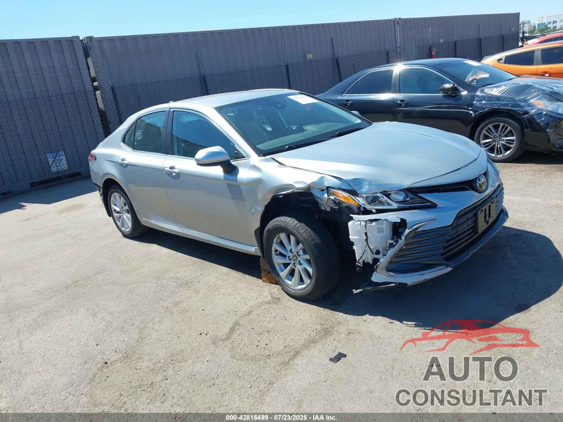 TOYOTA CAMRY 2023 - 4T1C11AKXPU827941