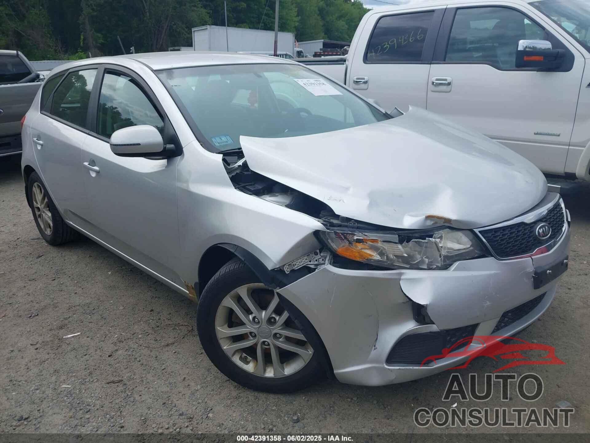 KIA FORTE 2011 - KNAFU5A25B5440343