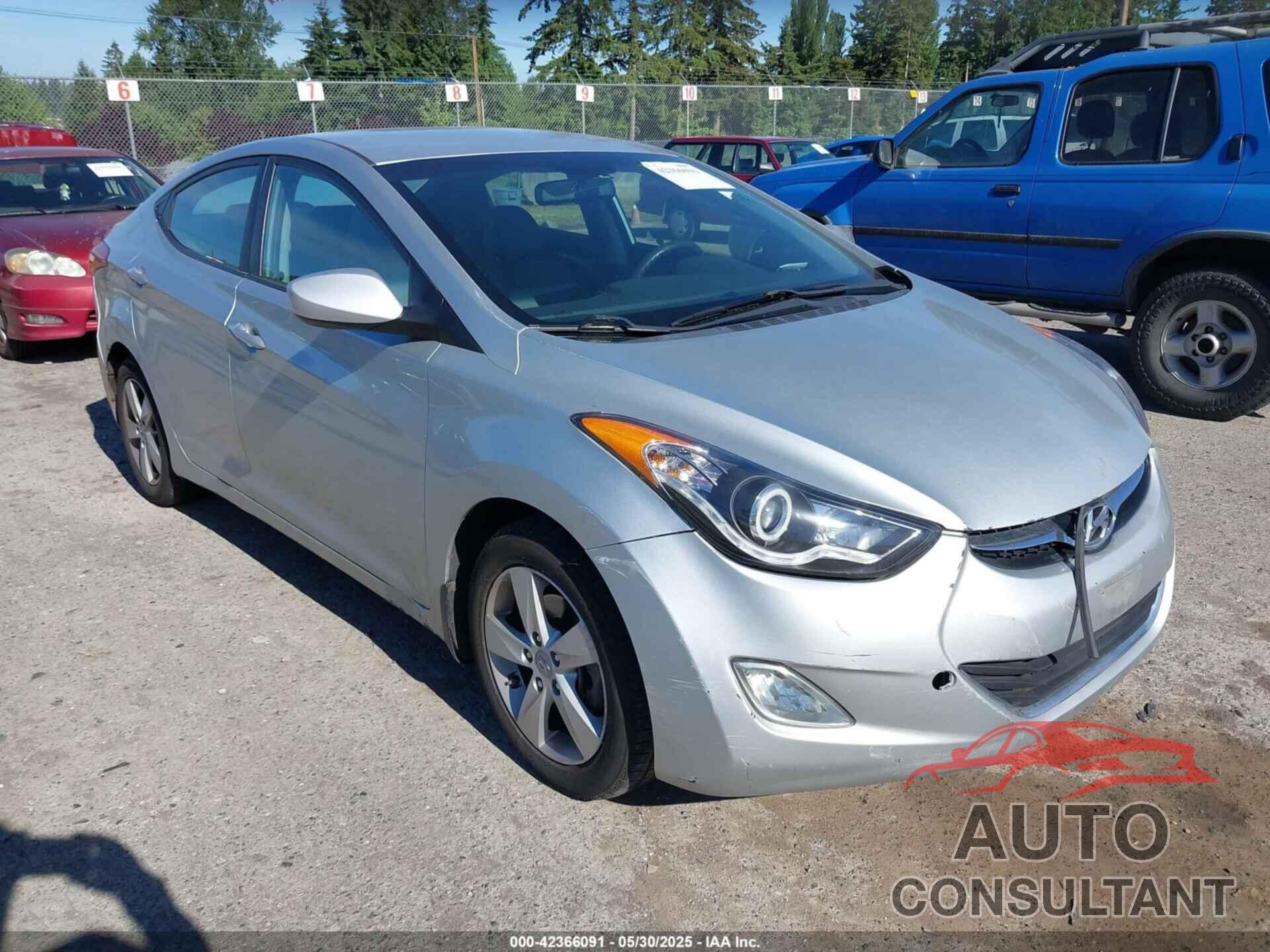 HYUNDAI ELANTRA 2013 - KMHDH4AE3DU499298