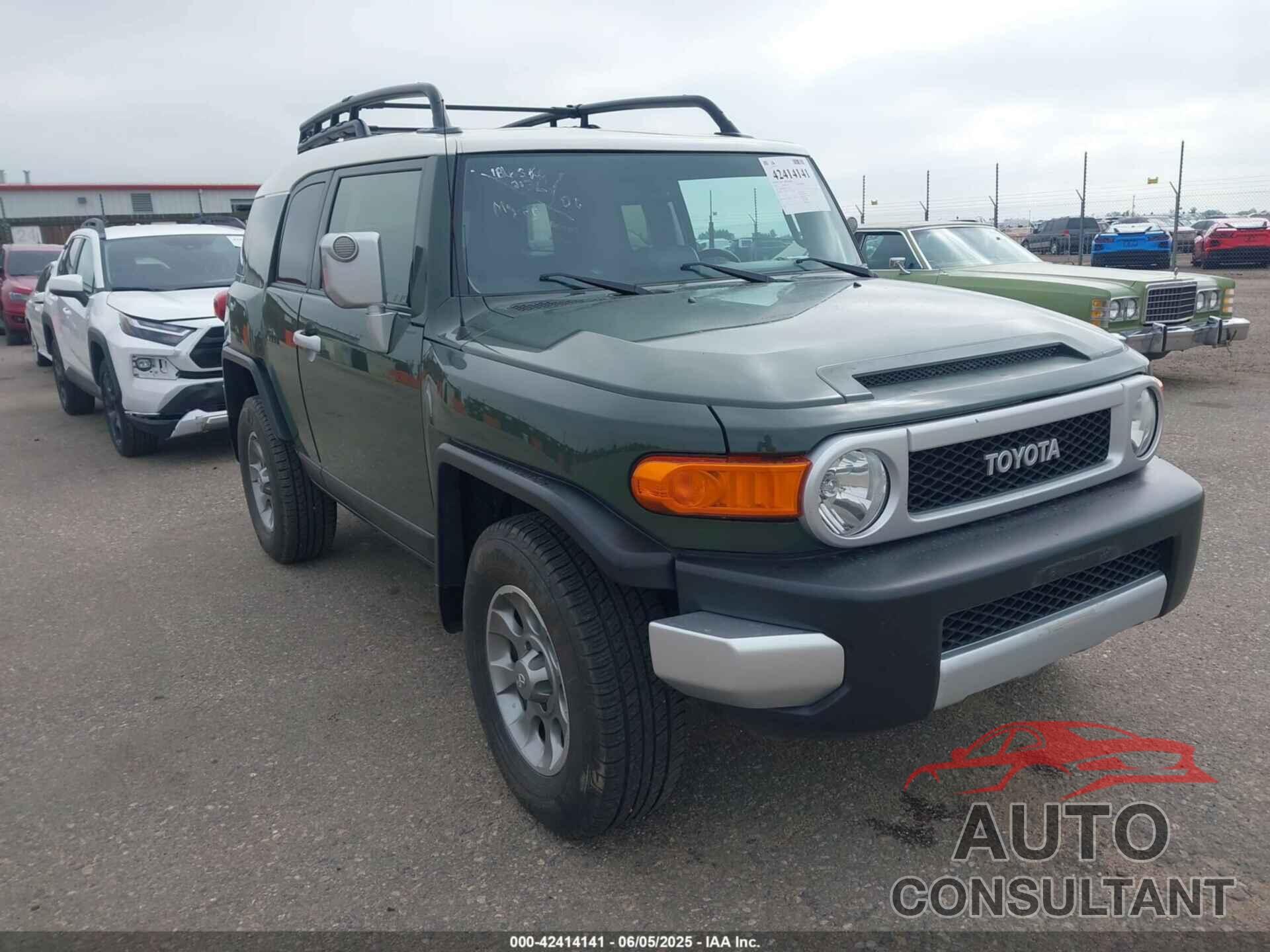 TOYOTA FJ CRUISER 2013 - JTEBU4BF0DK172136