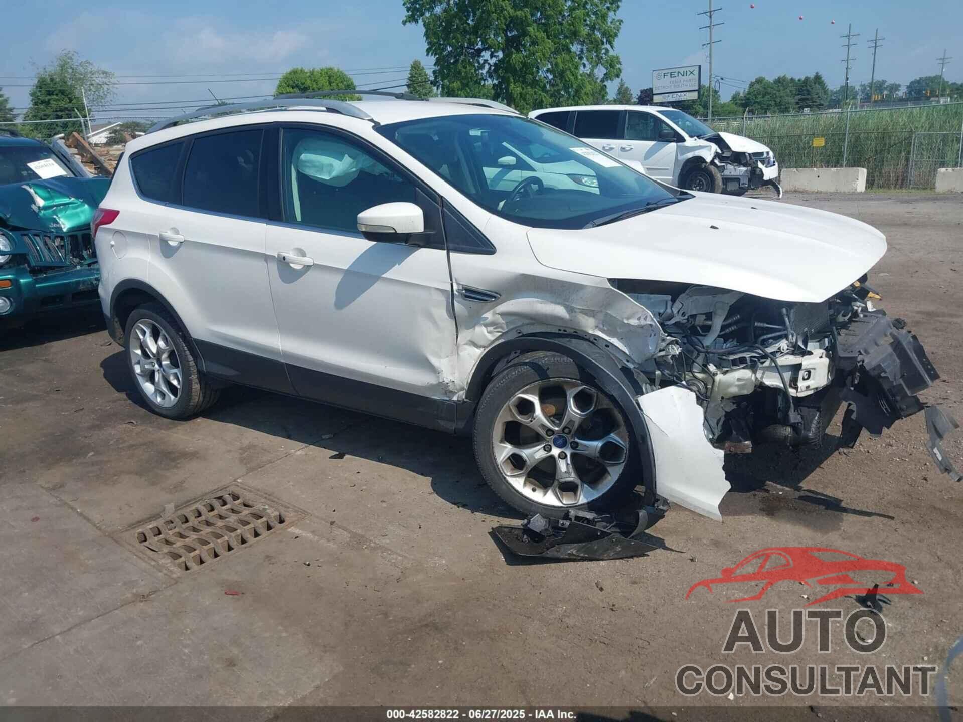 FORD ESCAPE 2013 - 1FMCU9J94DUB30165