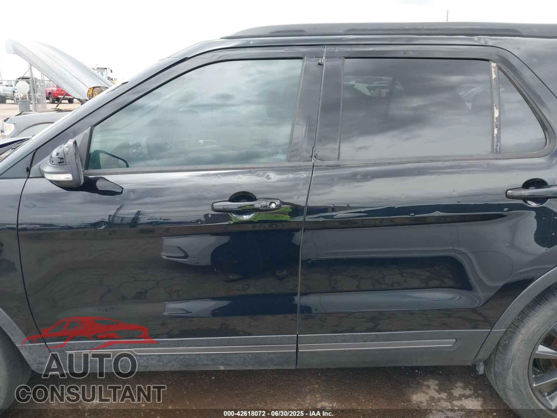 FORD EXPLORER 2018 - 1FM5K7D87JGB55450