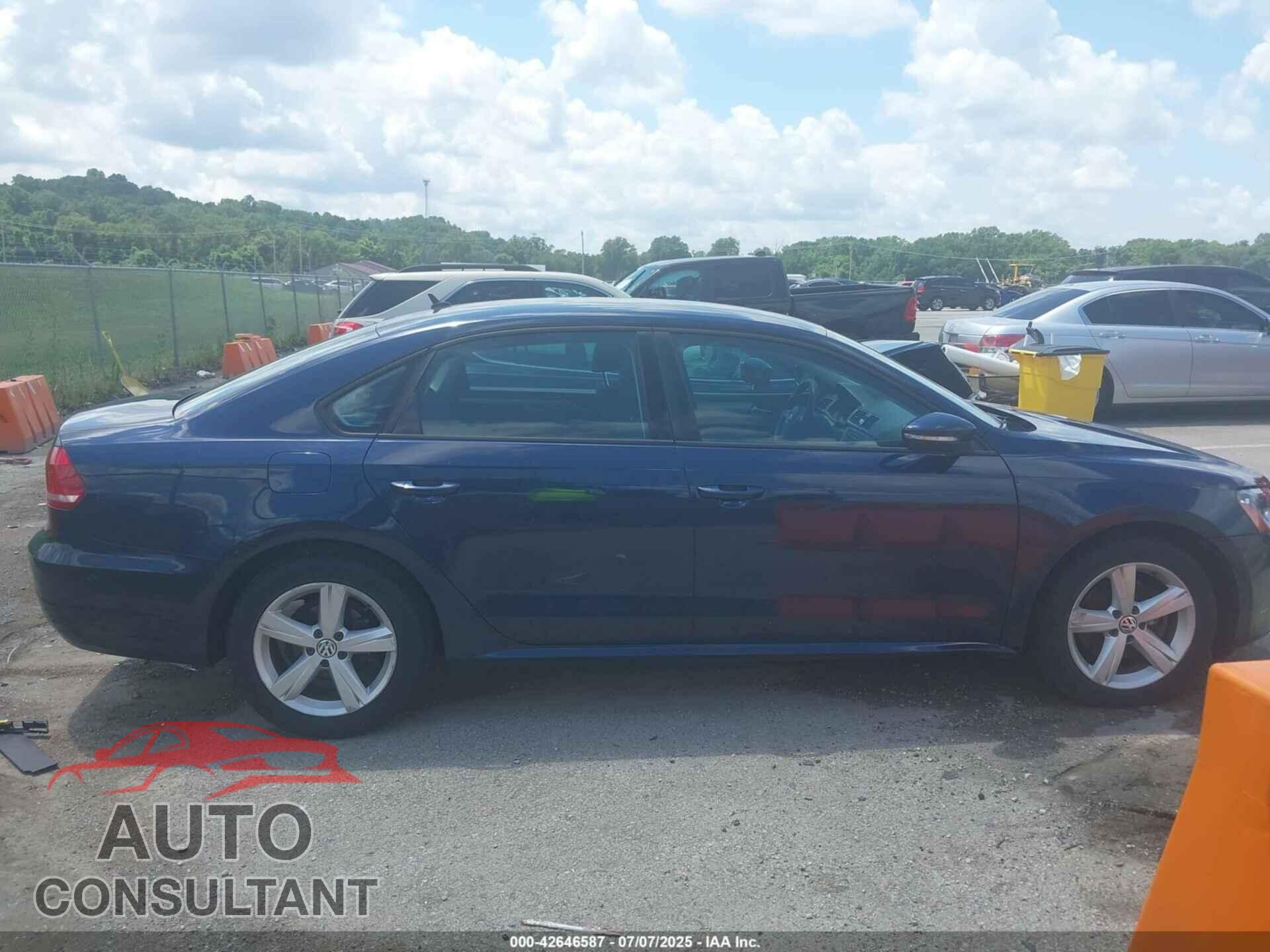 VOLKSWAGEN PASSAT 2012 - 1VWAH7A39CC022190