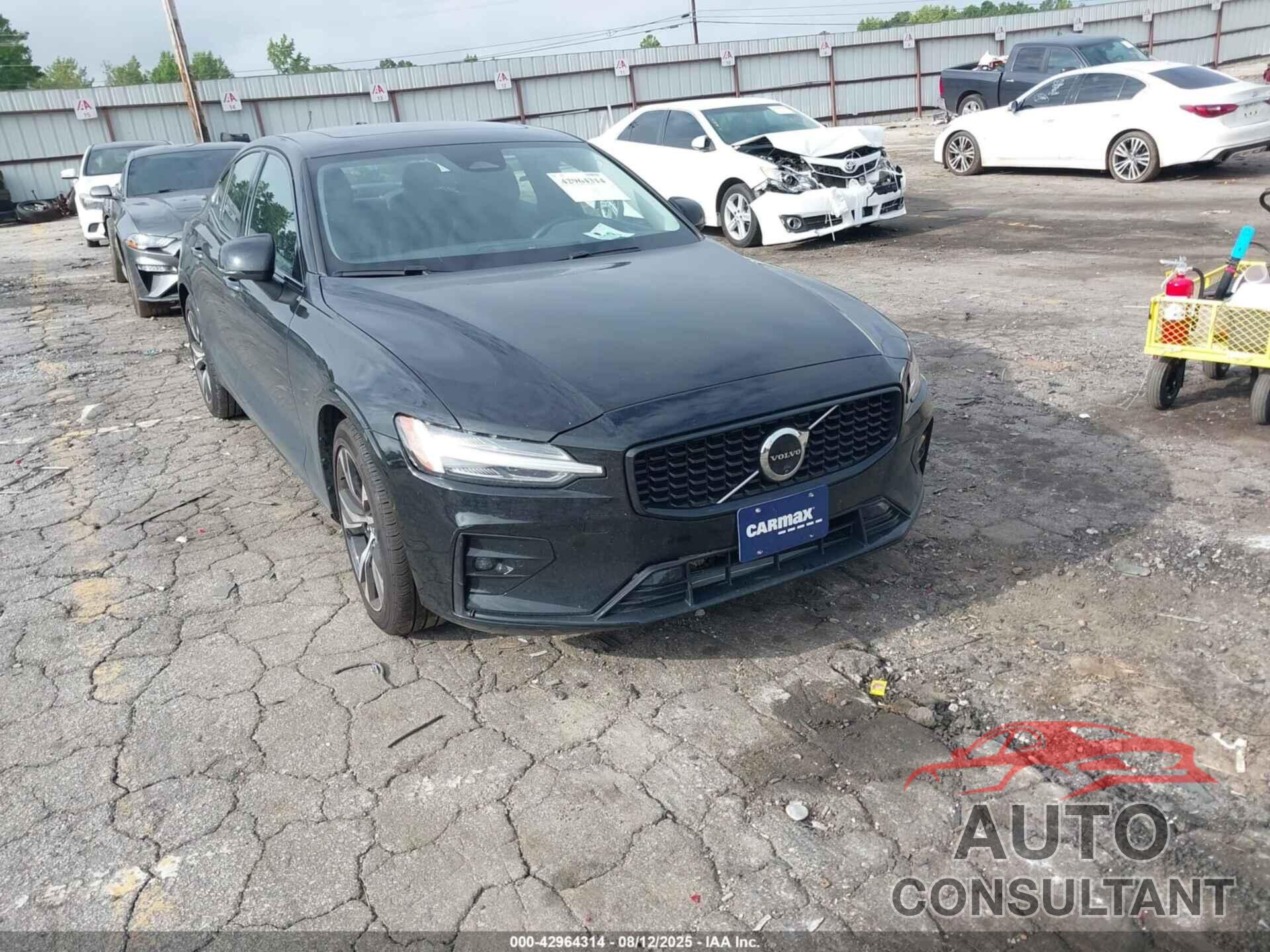 VOLVO S60 2024 - 7JRL12FL5RG318452