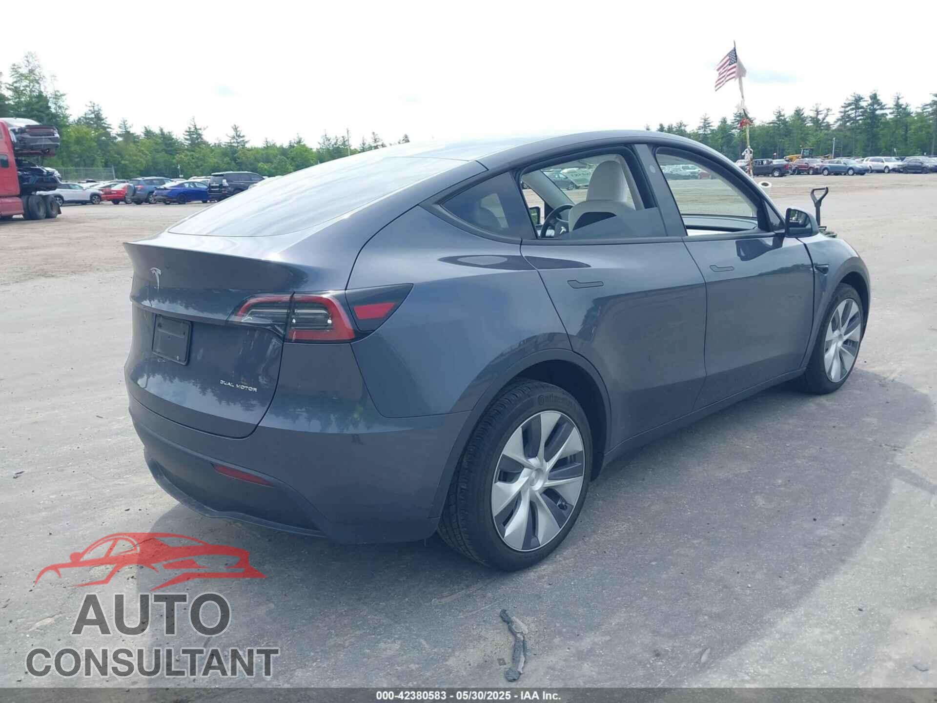 TESLA MODEL Y 2023 - 7SAYGAEEXPF856428