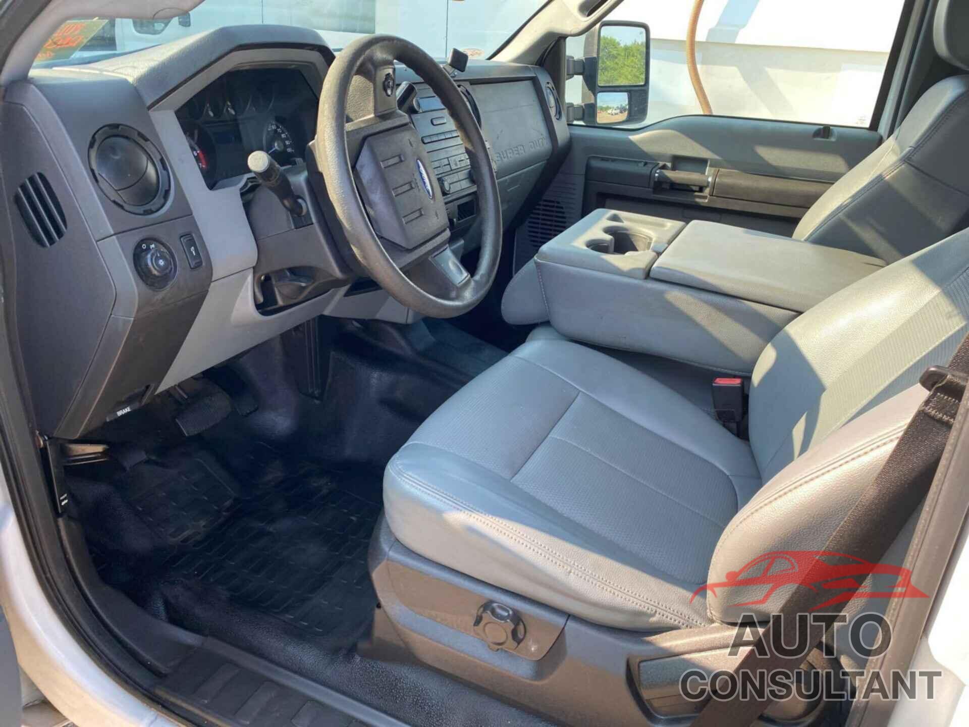 FORD F-250 2013 - 1FT7W2A60DEB46774