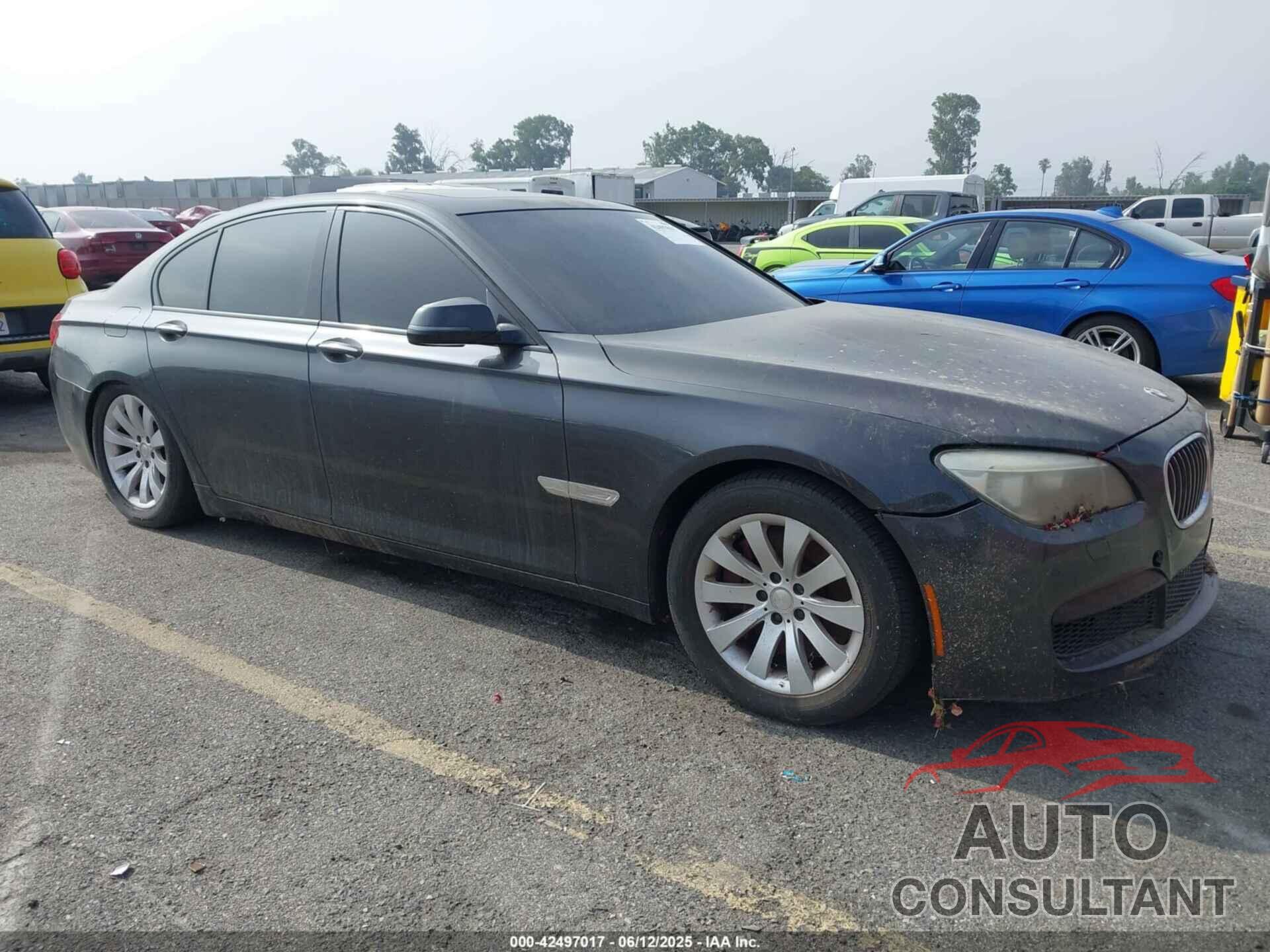 BMW 750I 2013 - WBAYA8C57DC996601