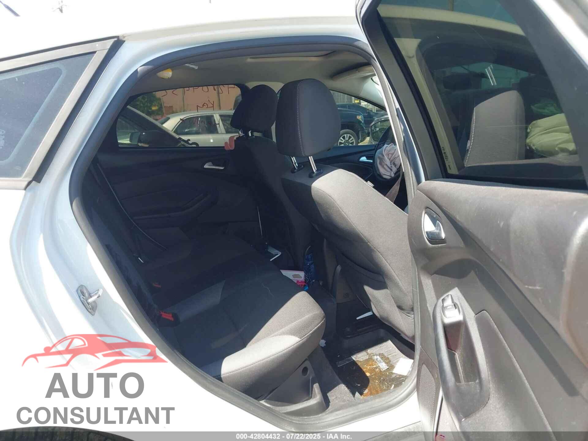 FORD FOCUS 2014 - 1FADP3K29EL286360
