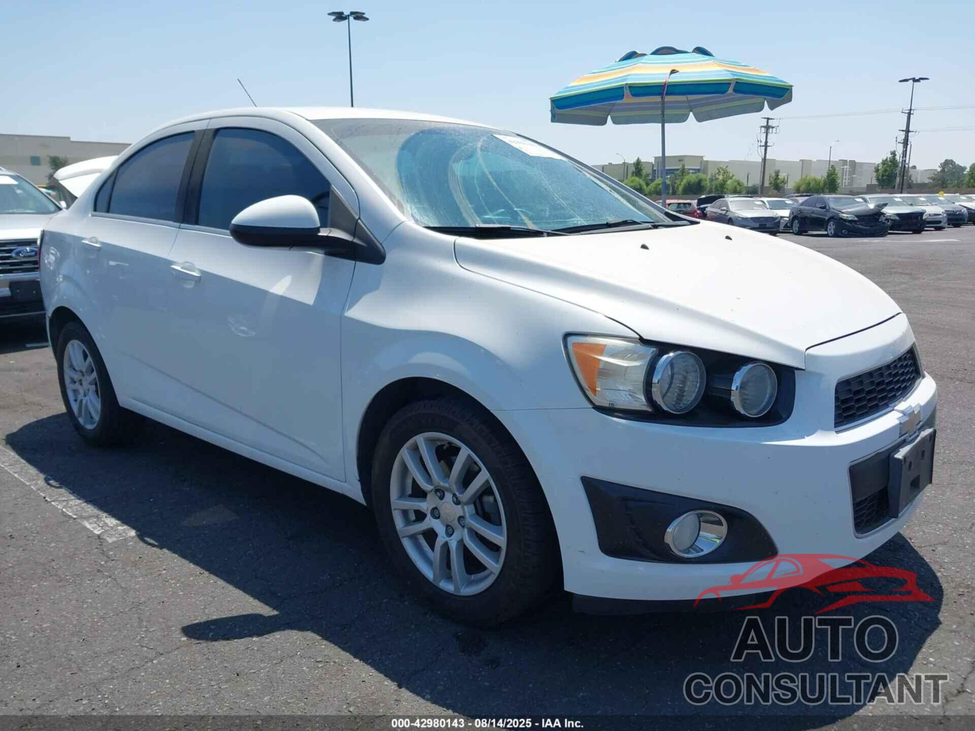 CHEVROLET SONIC 2016 - 1G1JC5SG3G4105033