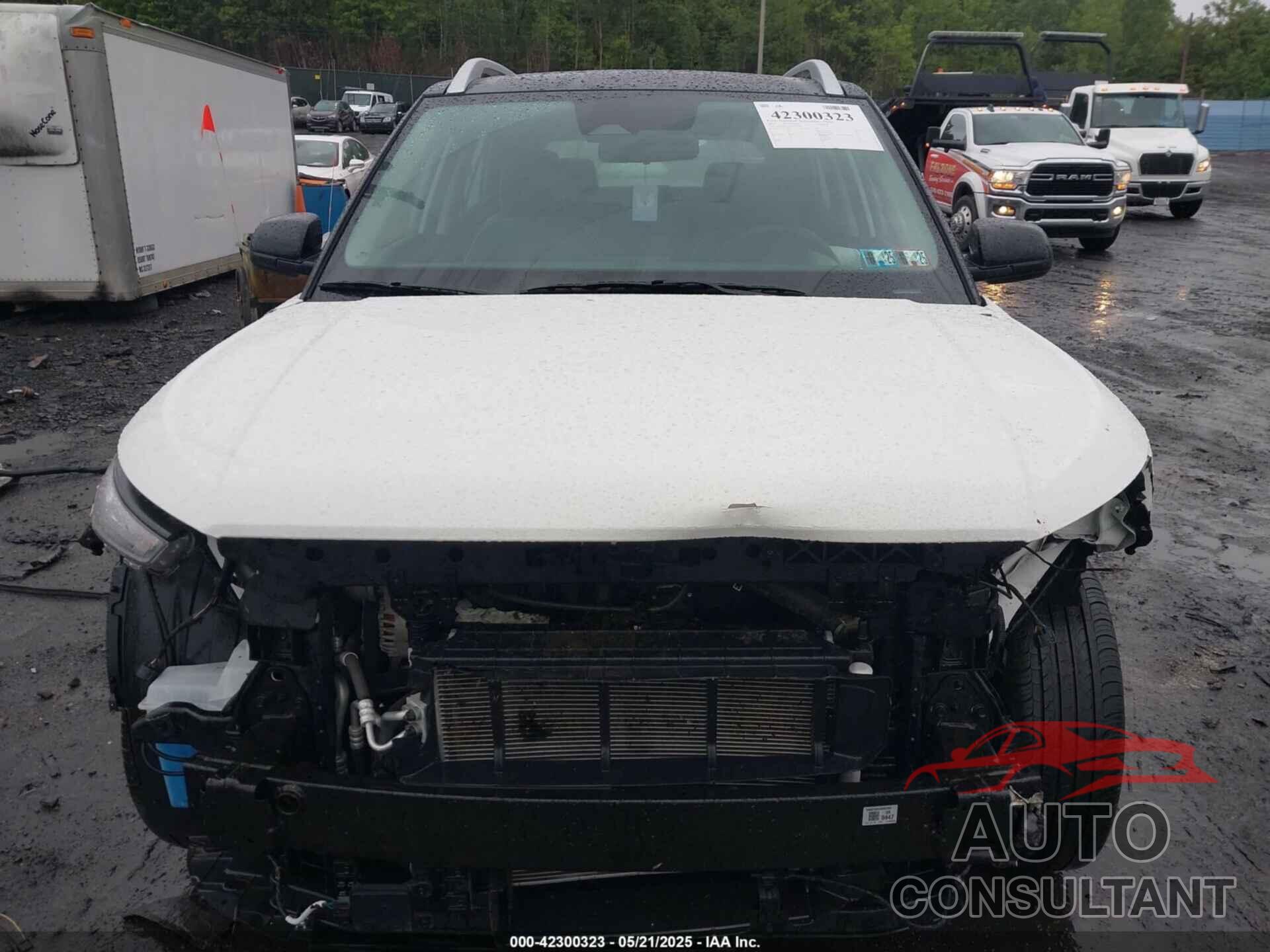 HYUNDAI VENUE 2024 - KMHRC8A33RU327628