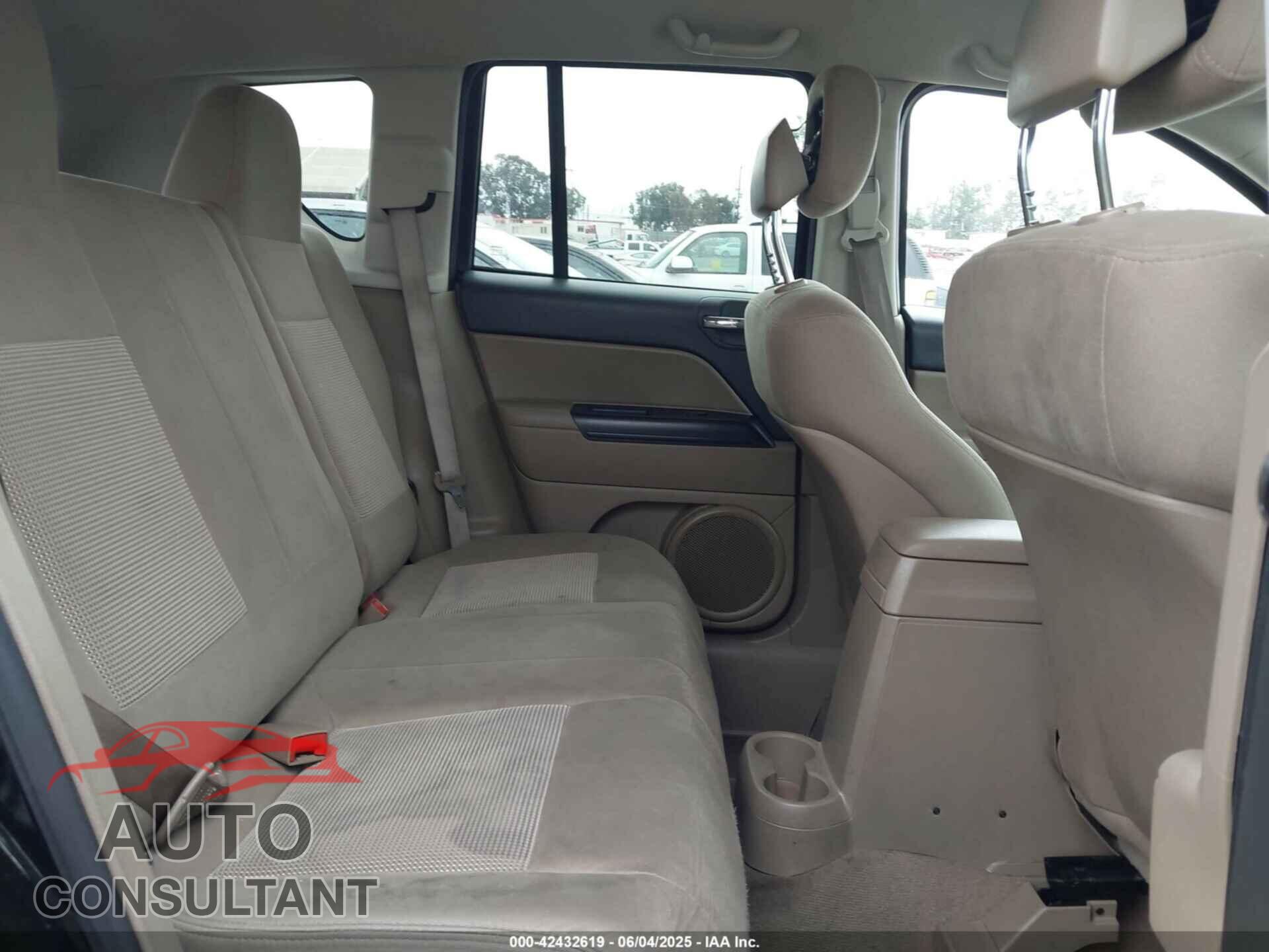 JEEP COMPASS 2013 - 1C4NJCEA0DD205354