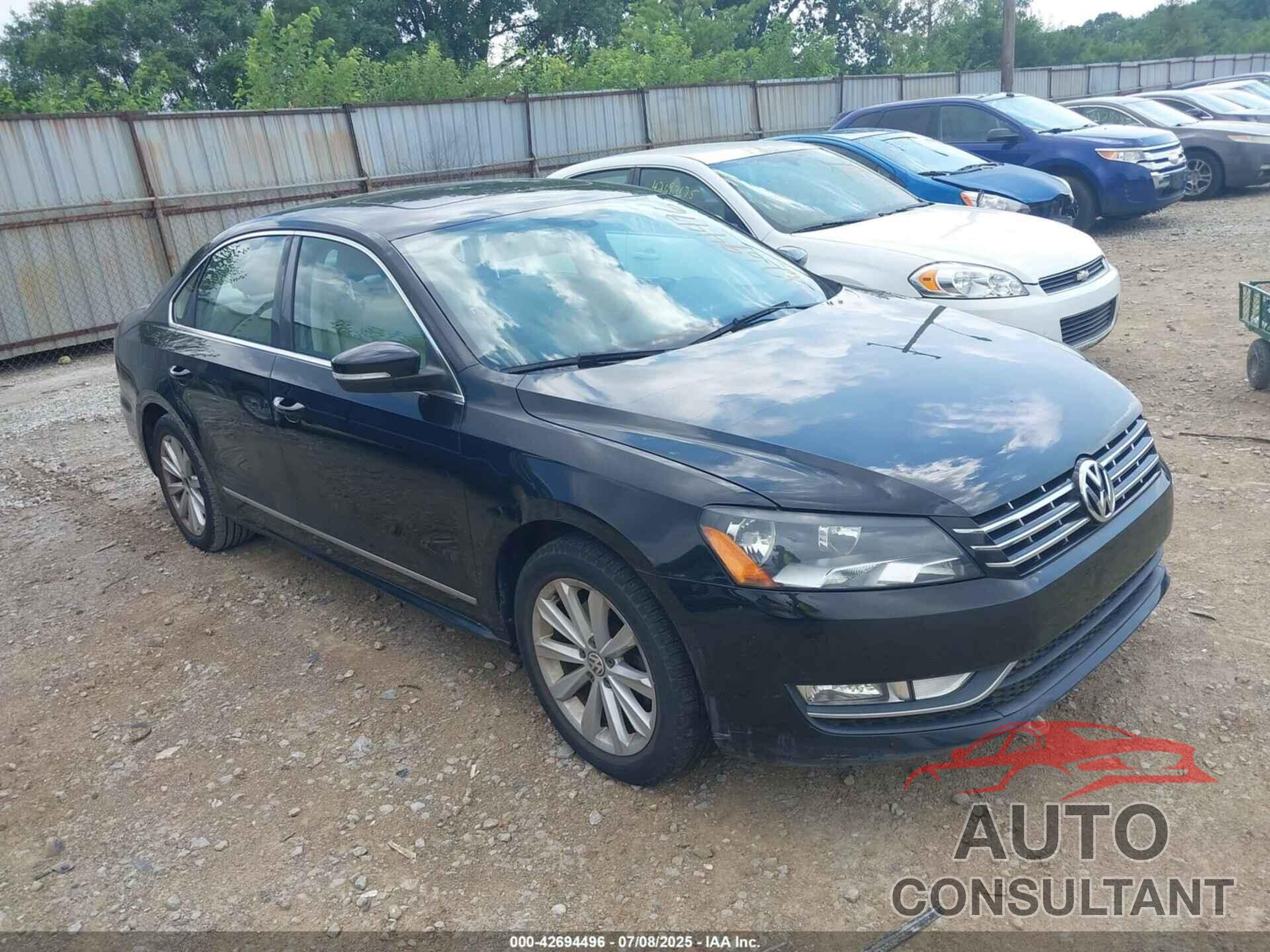 VOLKSWAGEN PASSAT 2013 - 1VWCH7A36DC081675