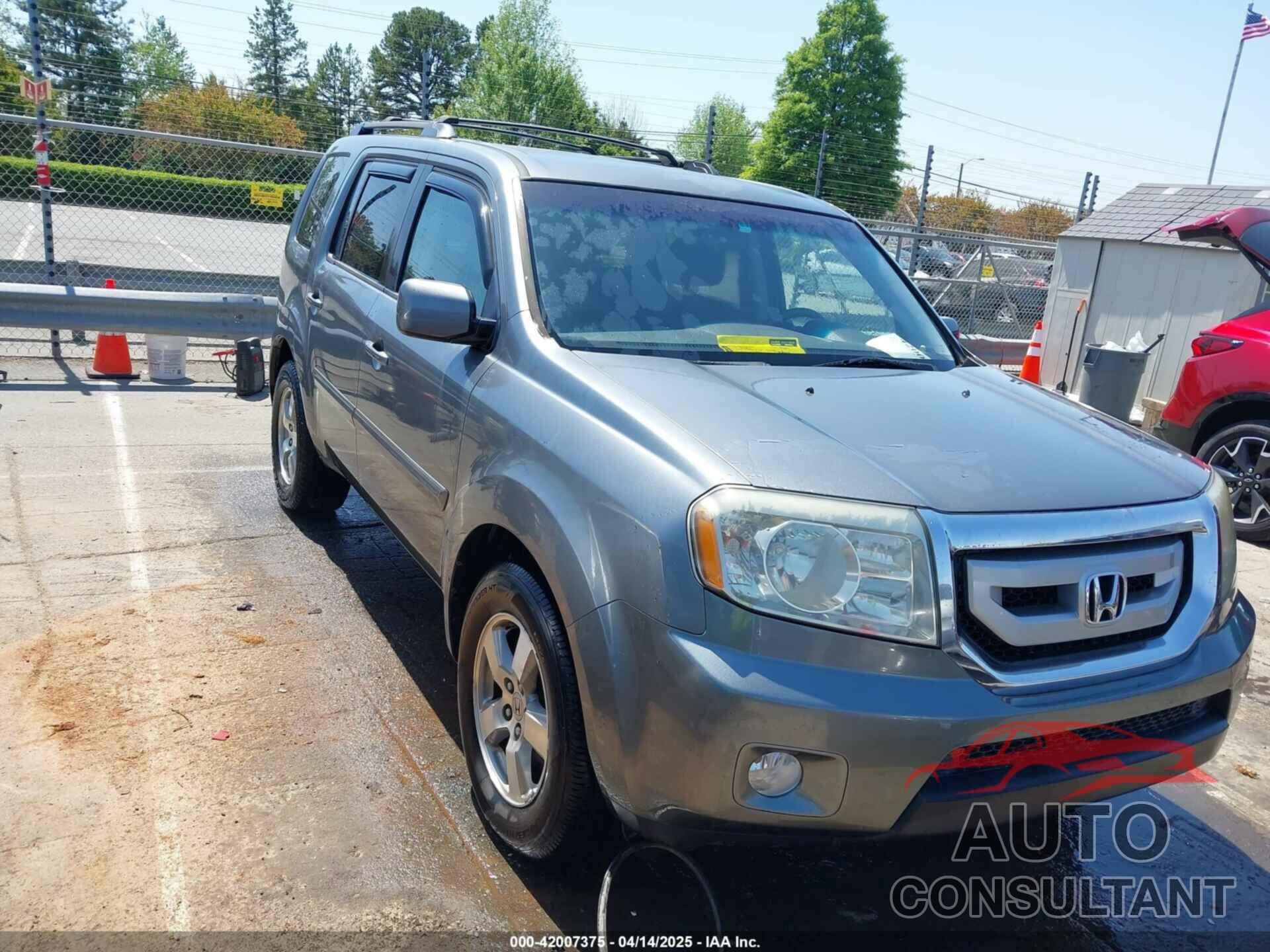 HONDA PILOT 2009 - 5FNYF38459B025601