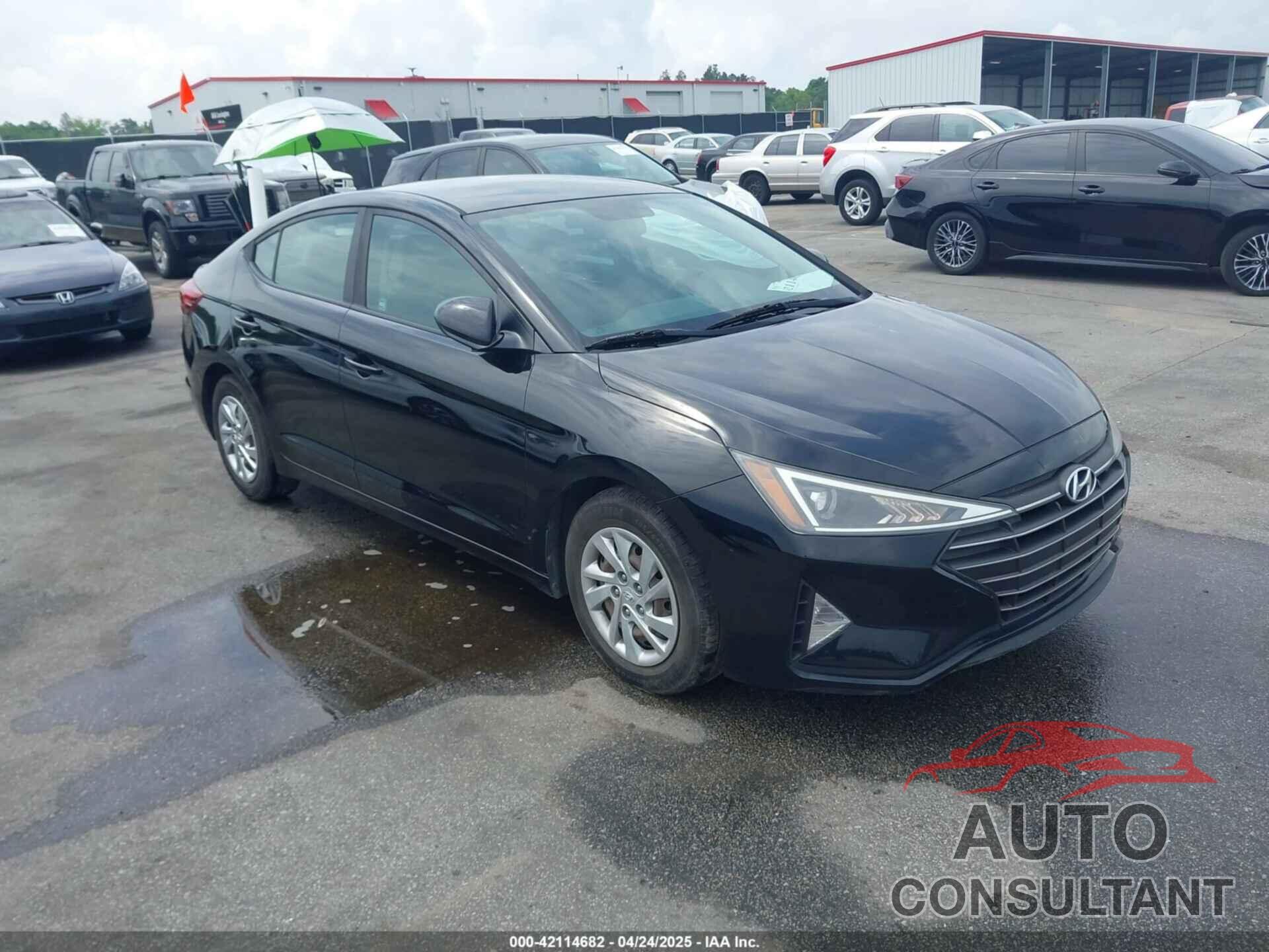 HYUNDAI ELANTRA 2019 - KMHD74LF4KU843193