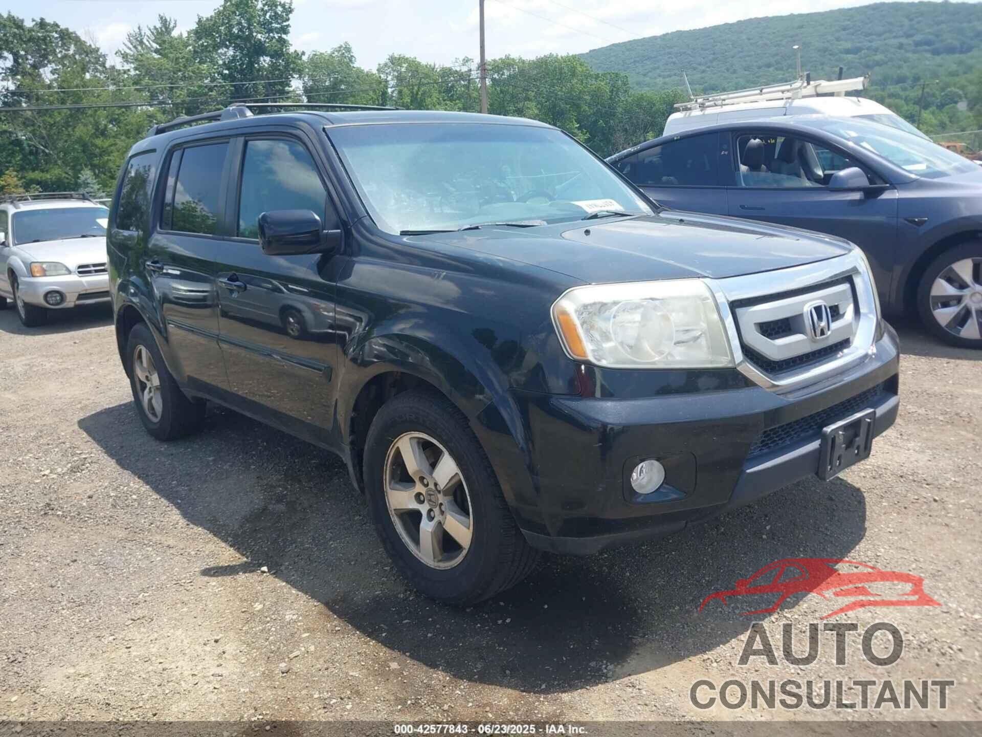 HONDA PILOT 2011 - 5FNYF4H71BB099443