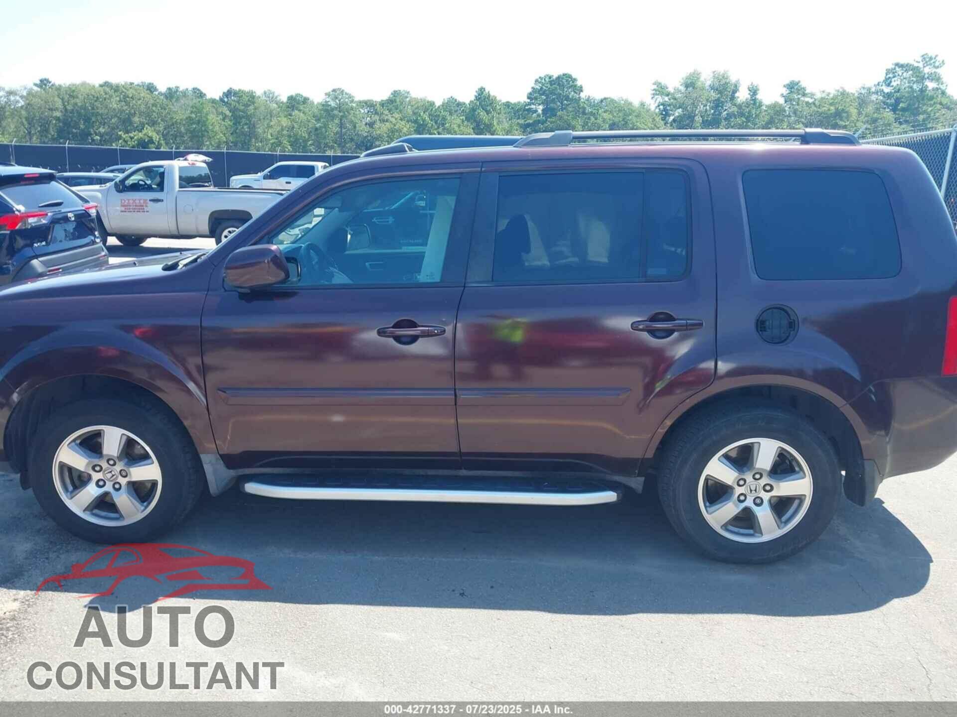 HONDA PILOT 2009 - 5FNYF38549B021810