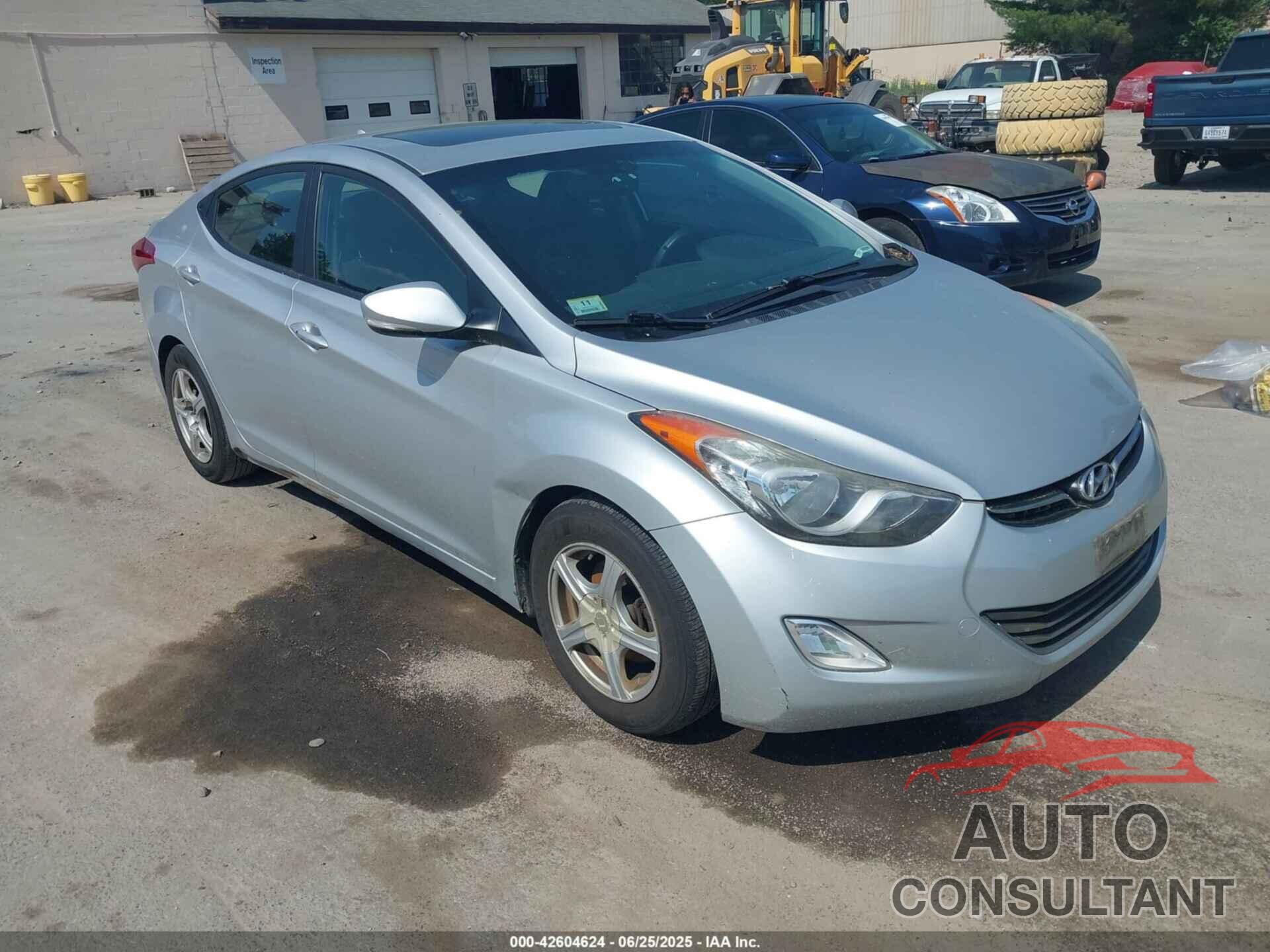 HYUNDAI ELANTRA 2013 - 5NPDH4AE5DH213675