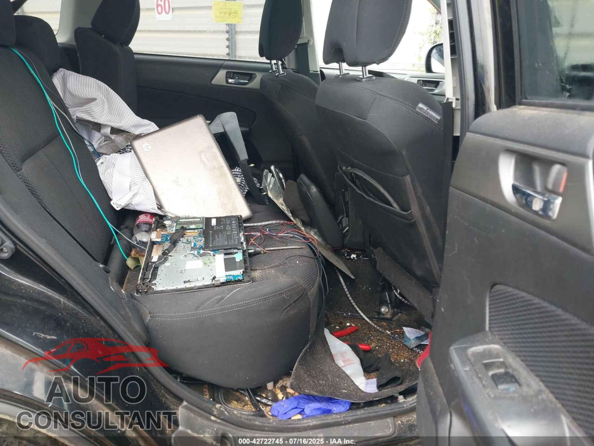 SUBARU FORESTER 2013 - JF2SHADC0DH400838