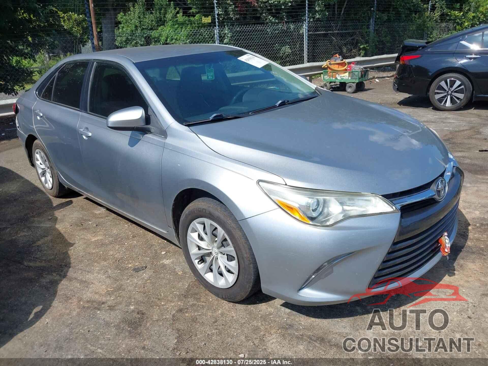 TOYOTA CAMRY 2015 - 4T4BF1FK4FR467172