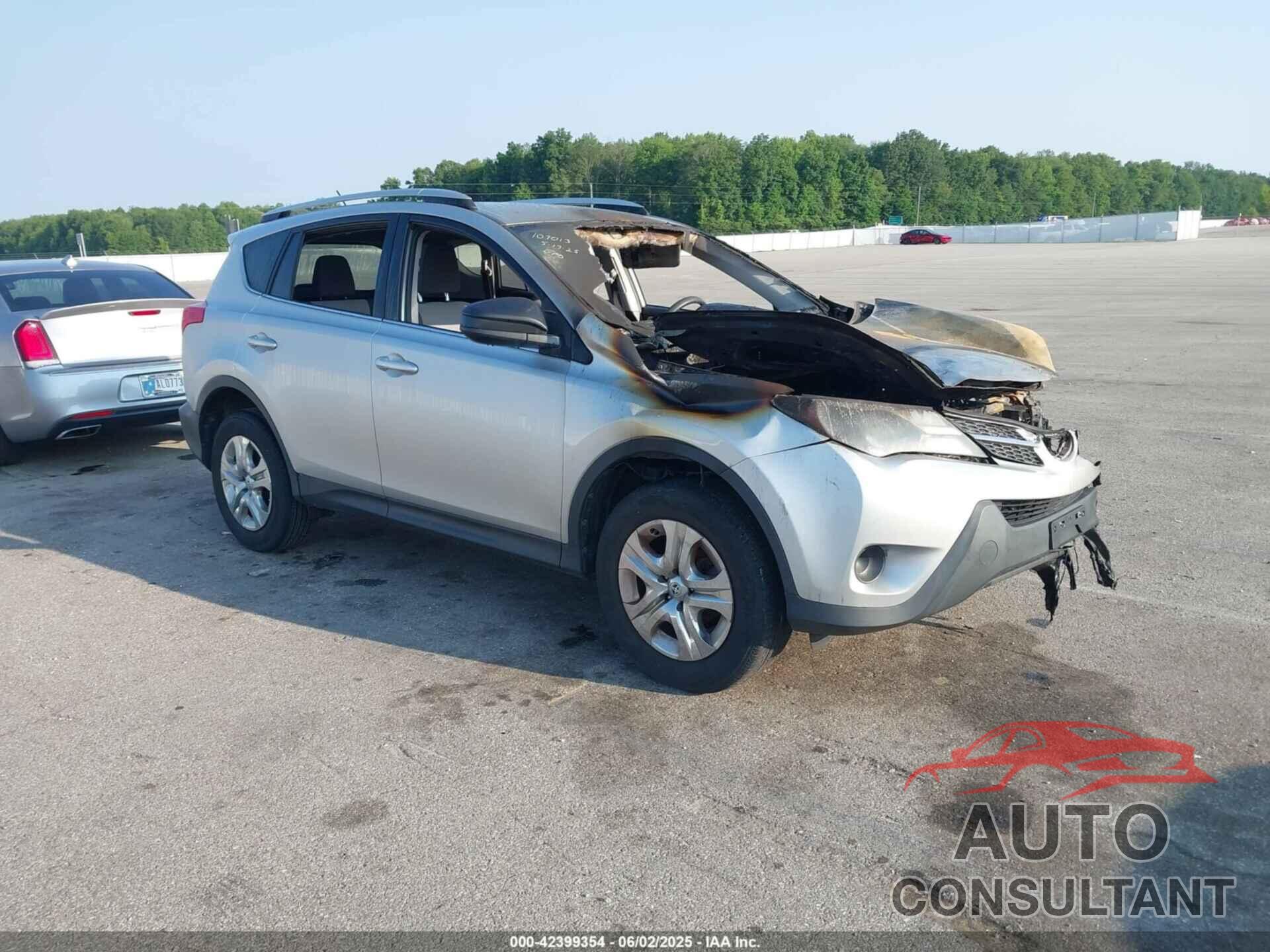 TOYOTA RAV4 2015 - JTMZFREV0FJ056800
