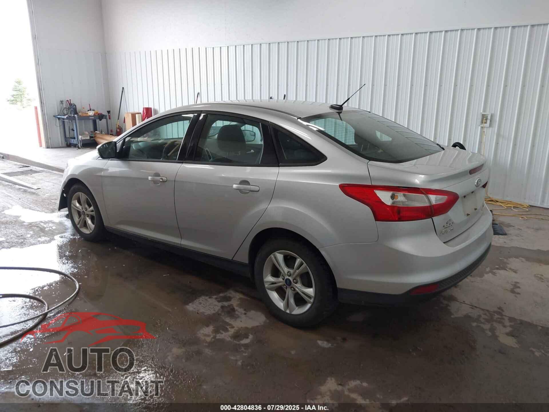 FORD FOCUS 2013 - 1FADP3F2XDL334943
