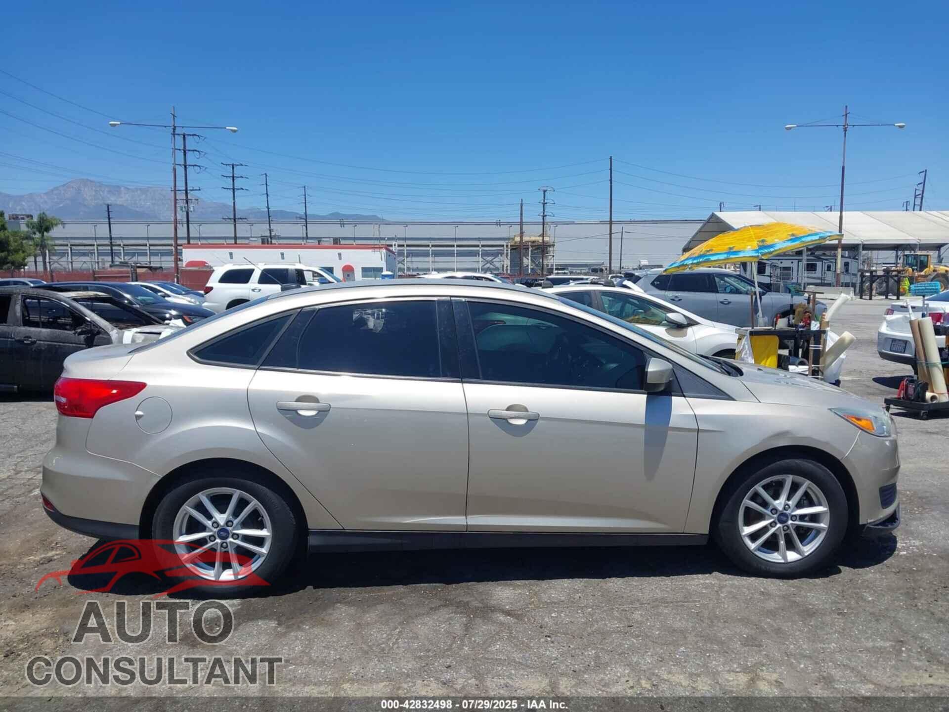 FORD FOCUS 2018 - 1FADP3F29JL322472