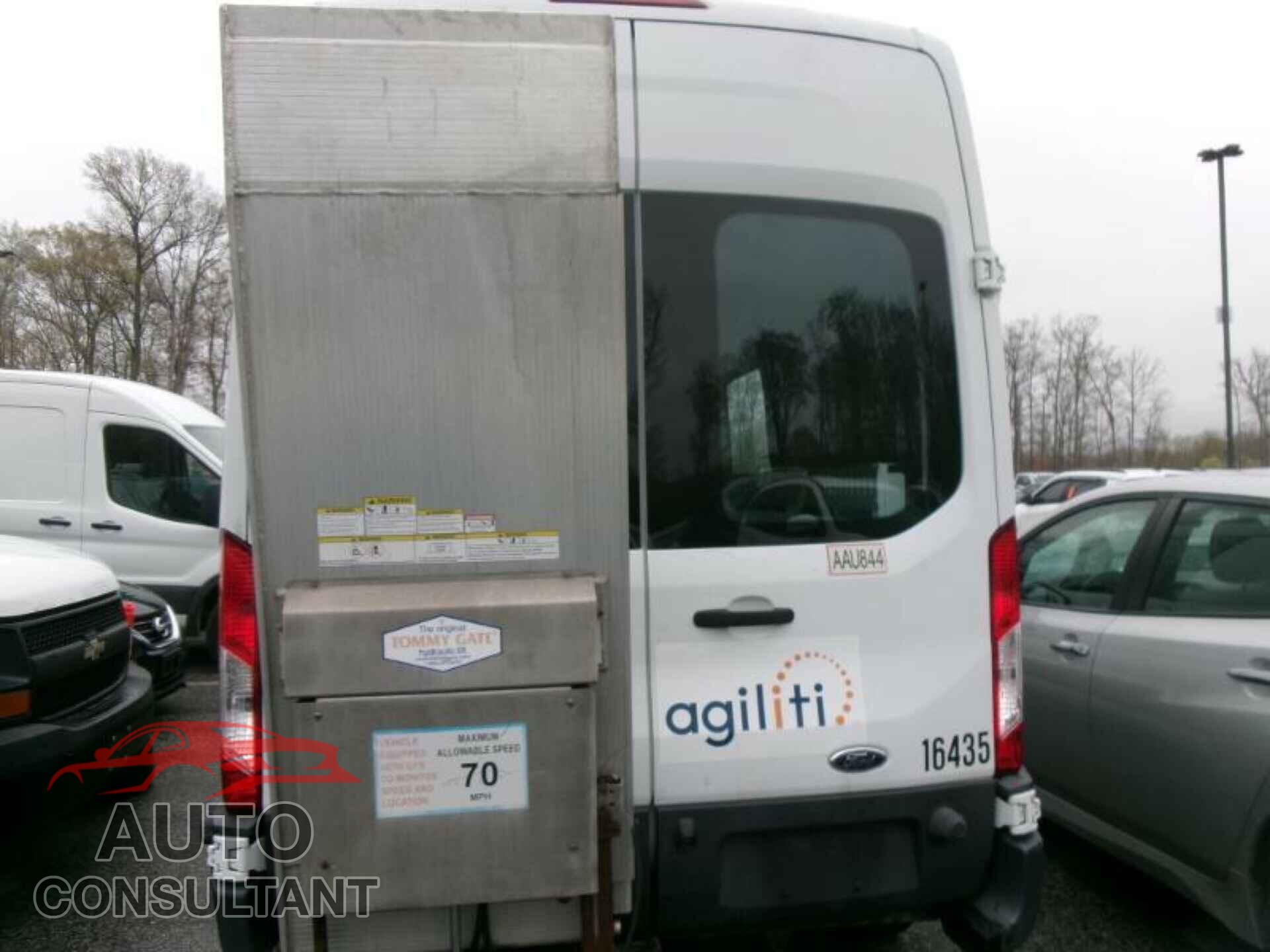 FORD TRANSIT 2016 - 1FTYR2XM9GKB28720