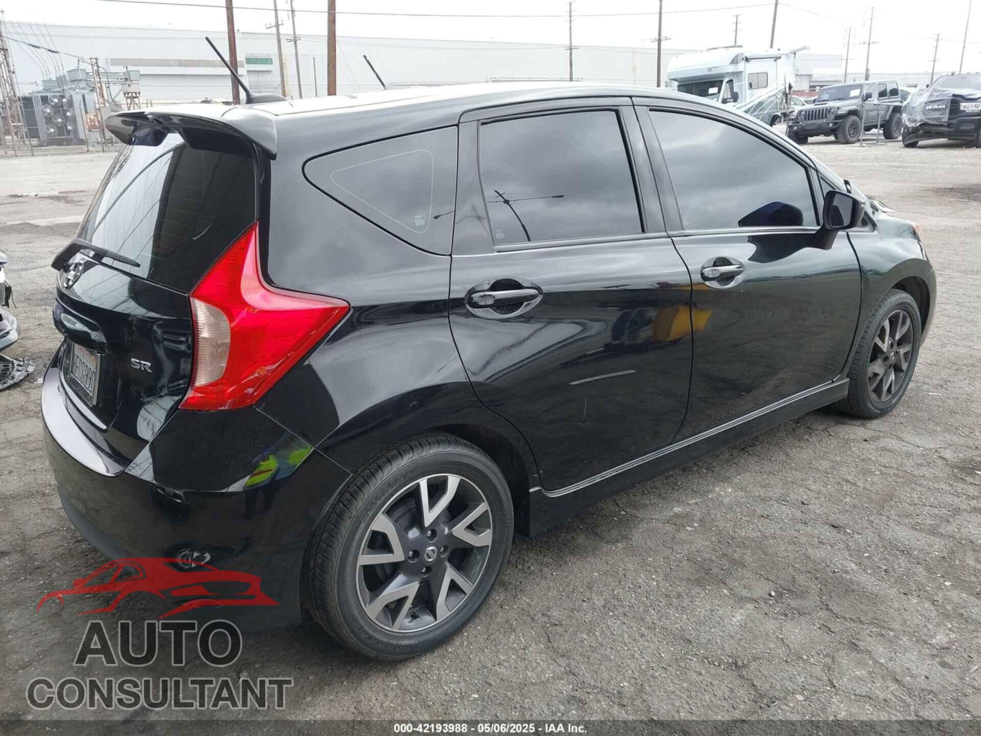 NISSAN VERSA NOTE 2017 - 3N1CE2CP1HL379563