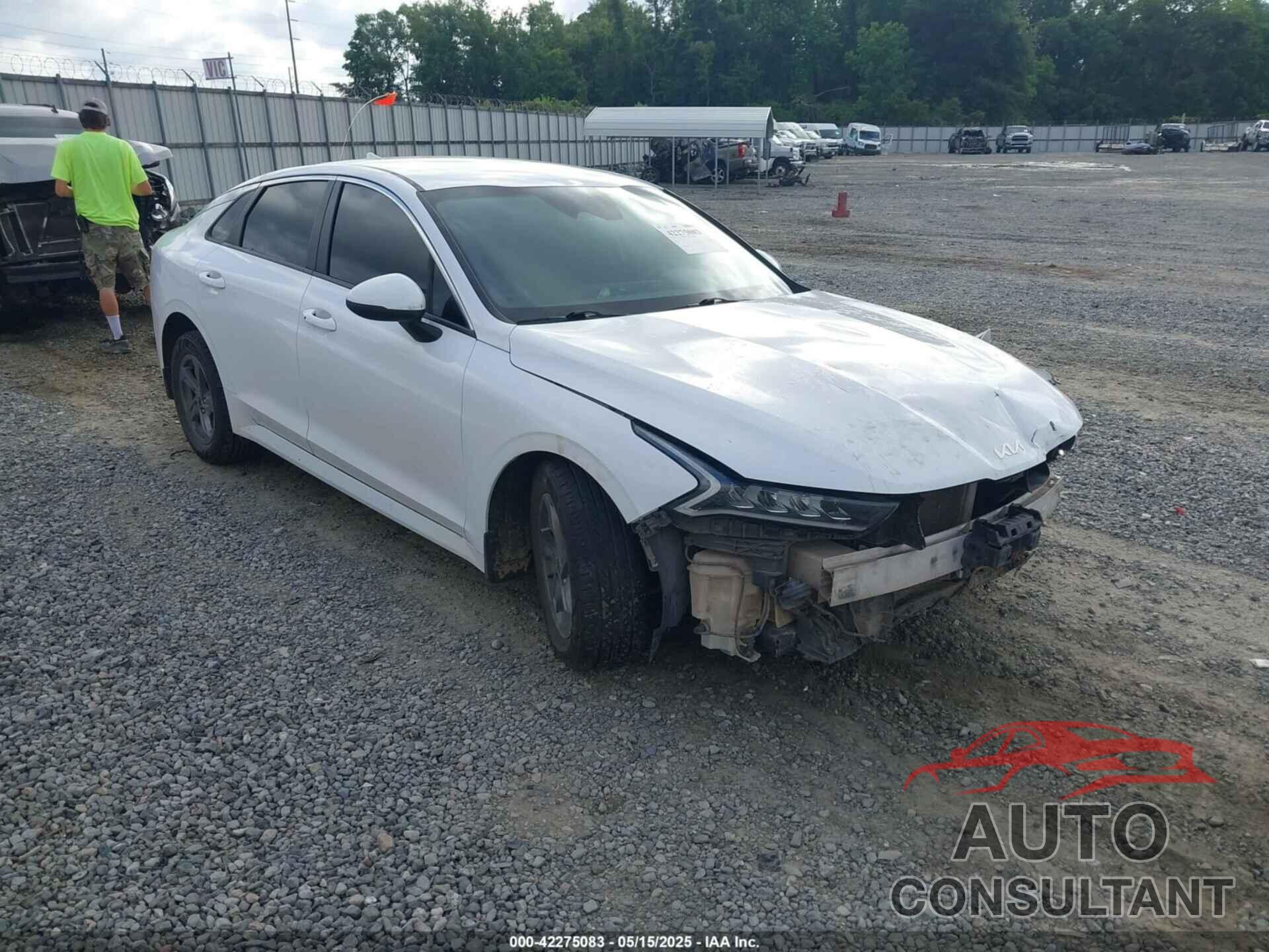 KIA K5 2022 - 5XXG14J27NG164807