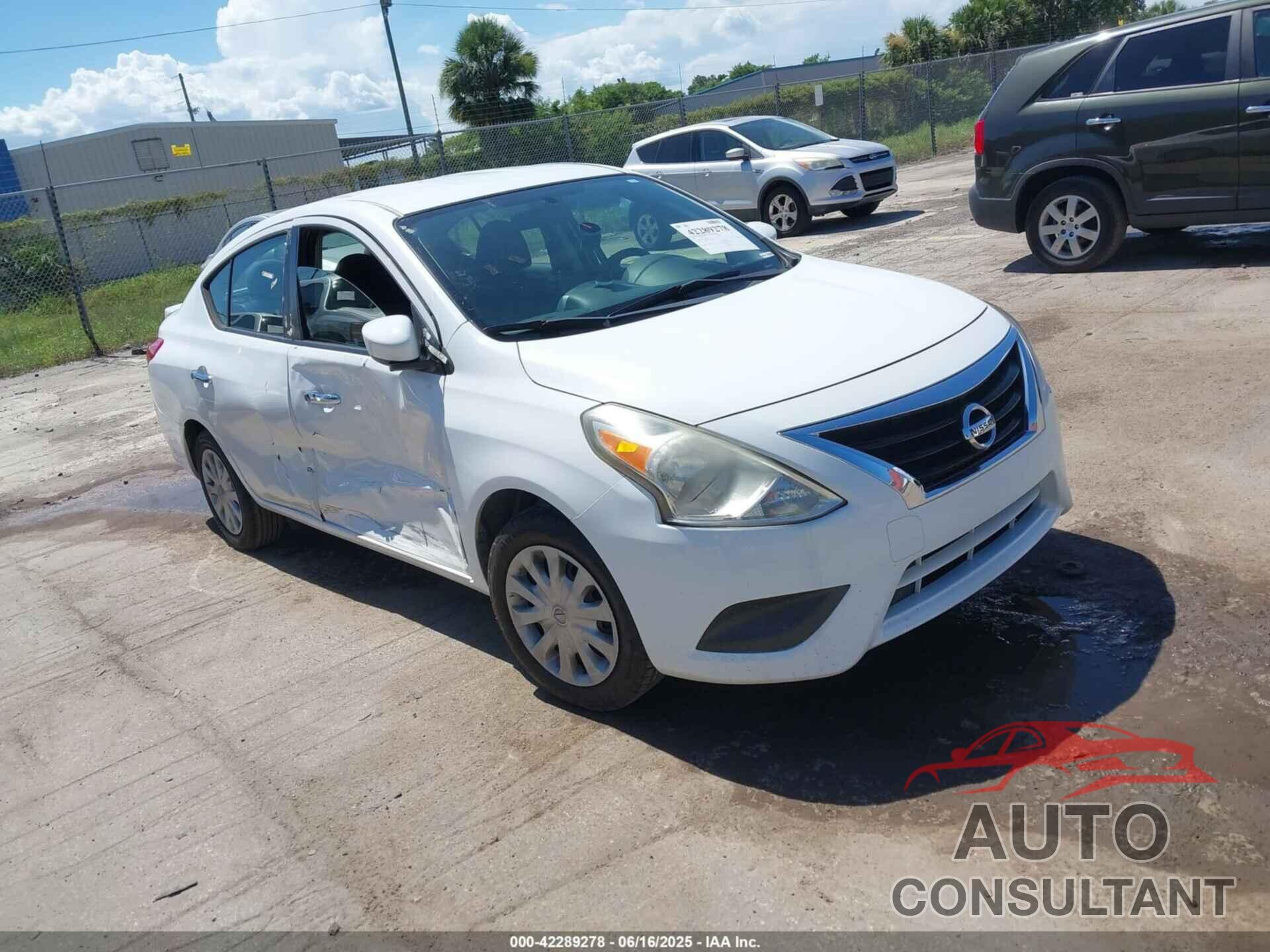 NISSAN VERSA 2018 - 3N1CN7AP0JL816474