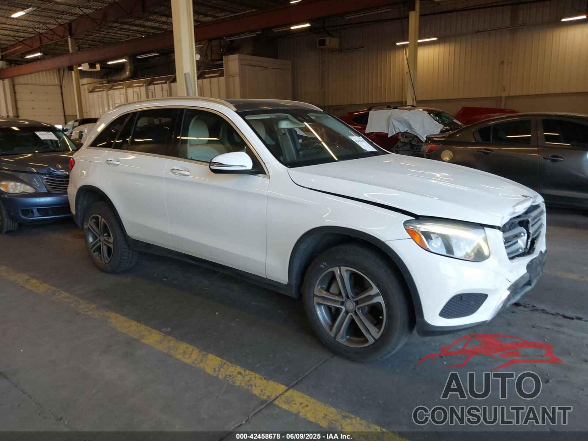 MERCEDES-BENZ GLC 300 2016 - WDC0G4KB8GF065617