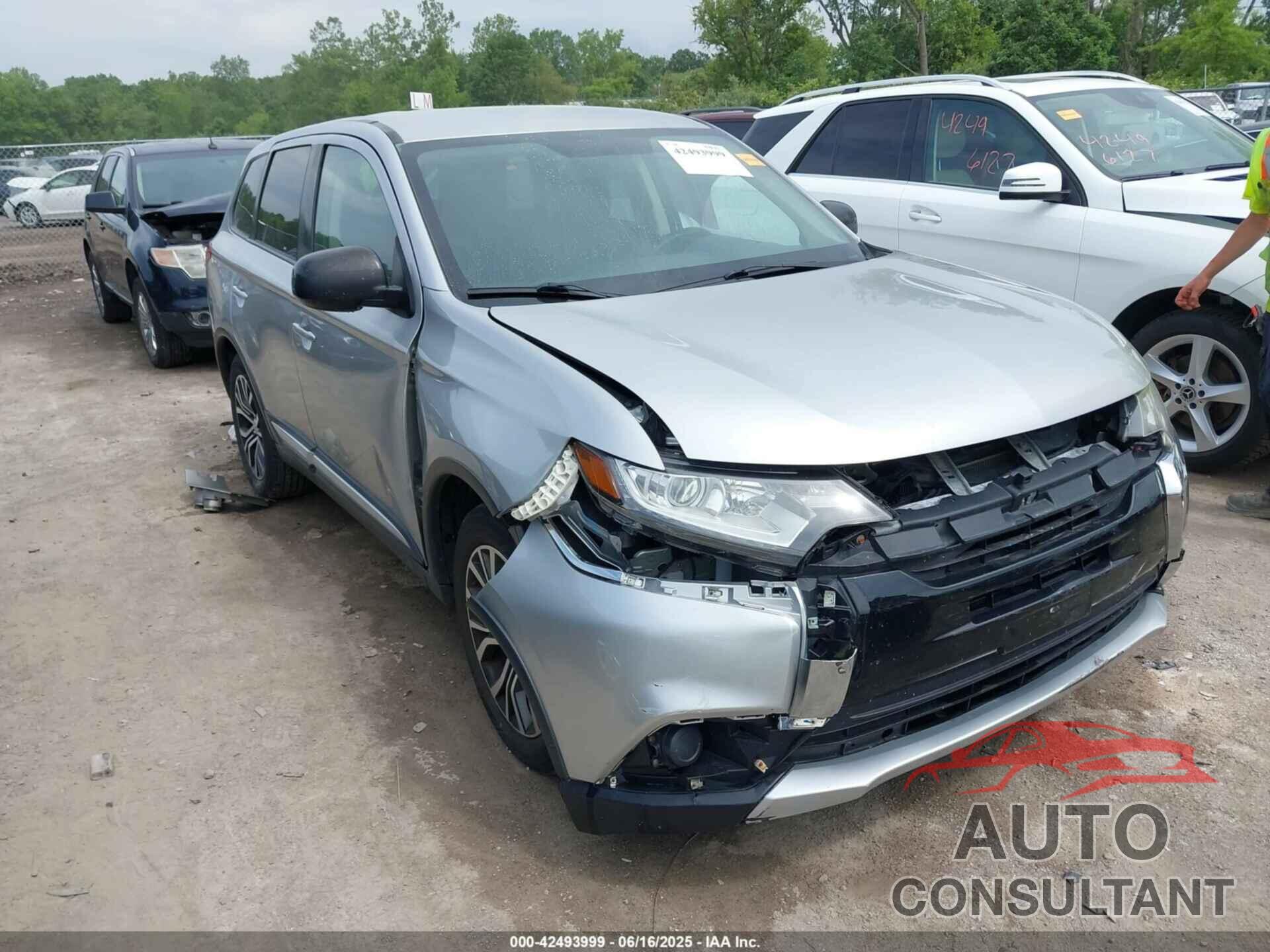 MITSUBISHI OUTLANDER 2018 - JA4AZ3A38JZ056151